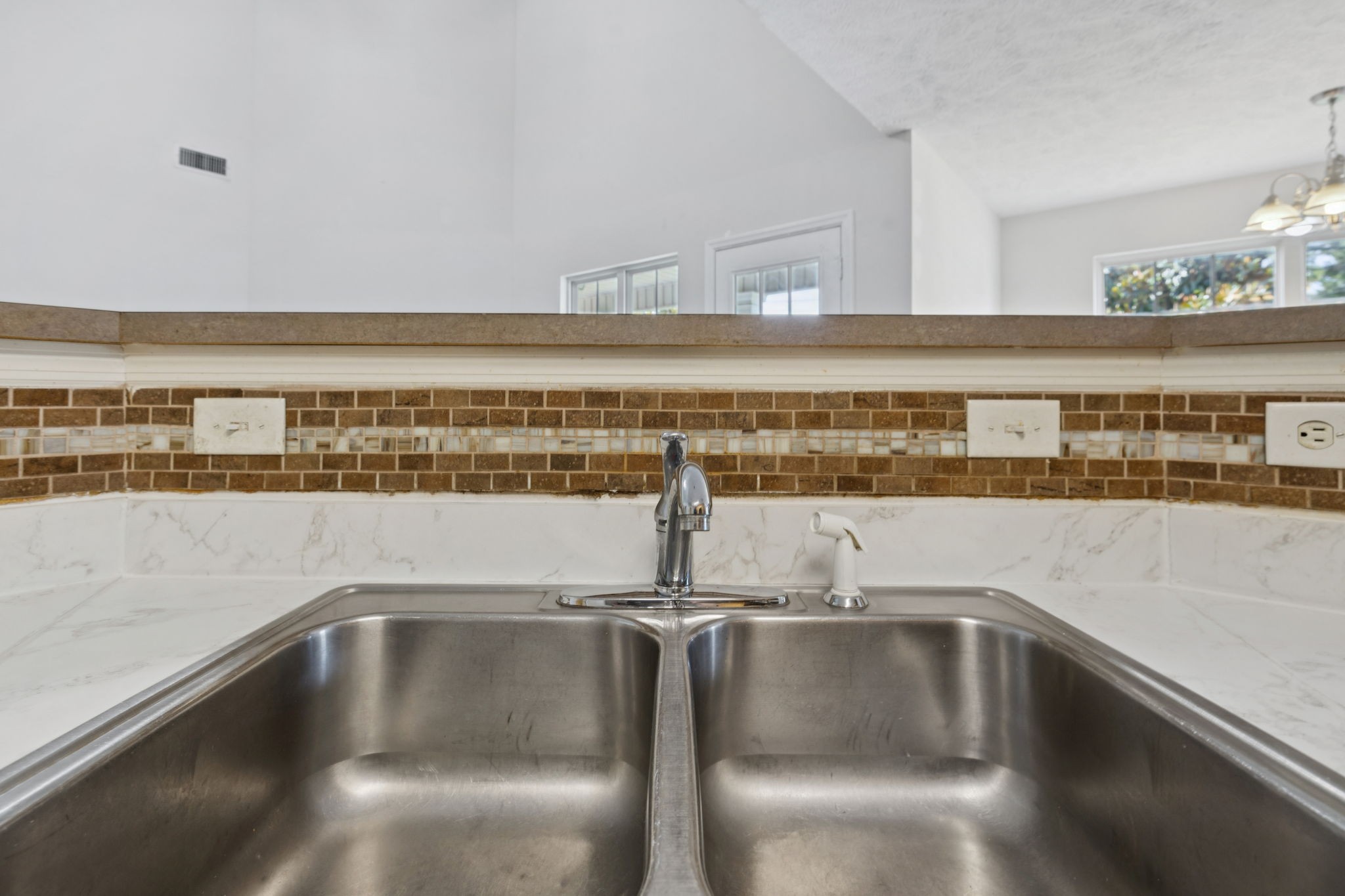 4000 Hollis Hill Dr Property Photo 20