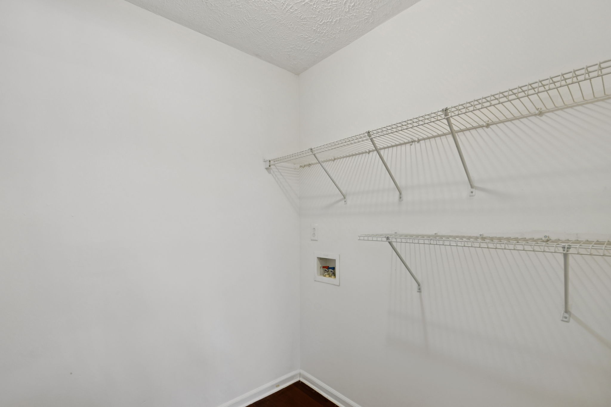4000 Hollis Hill Dr Property Photo 42