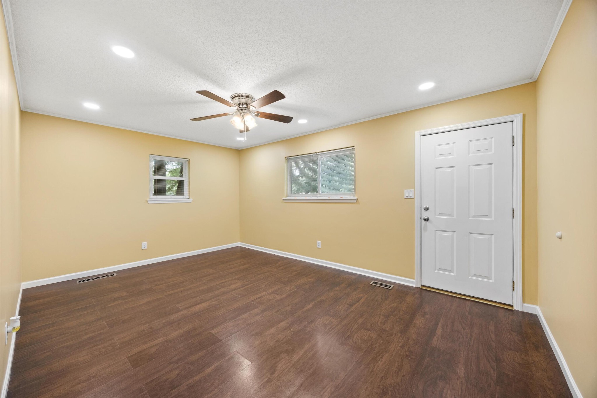 125 Ne Dixie Drive Property Photo 8