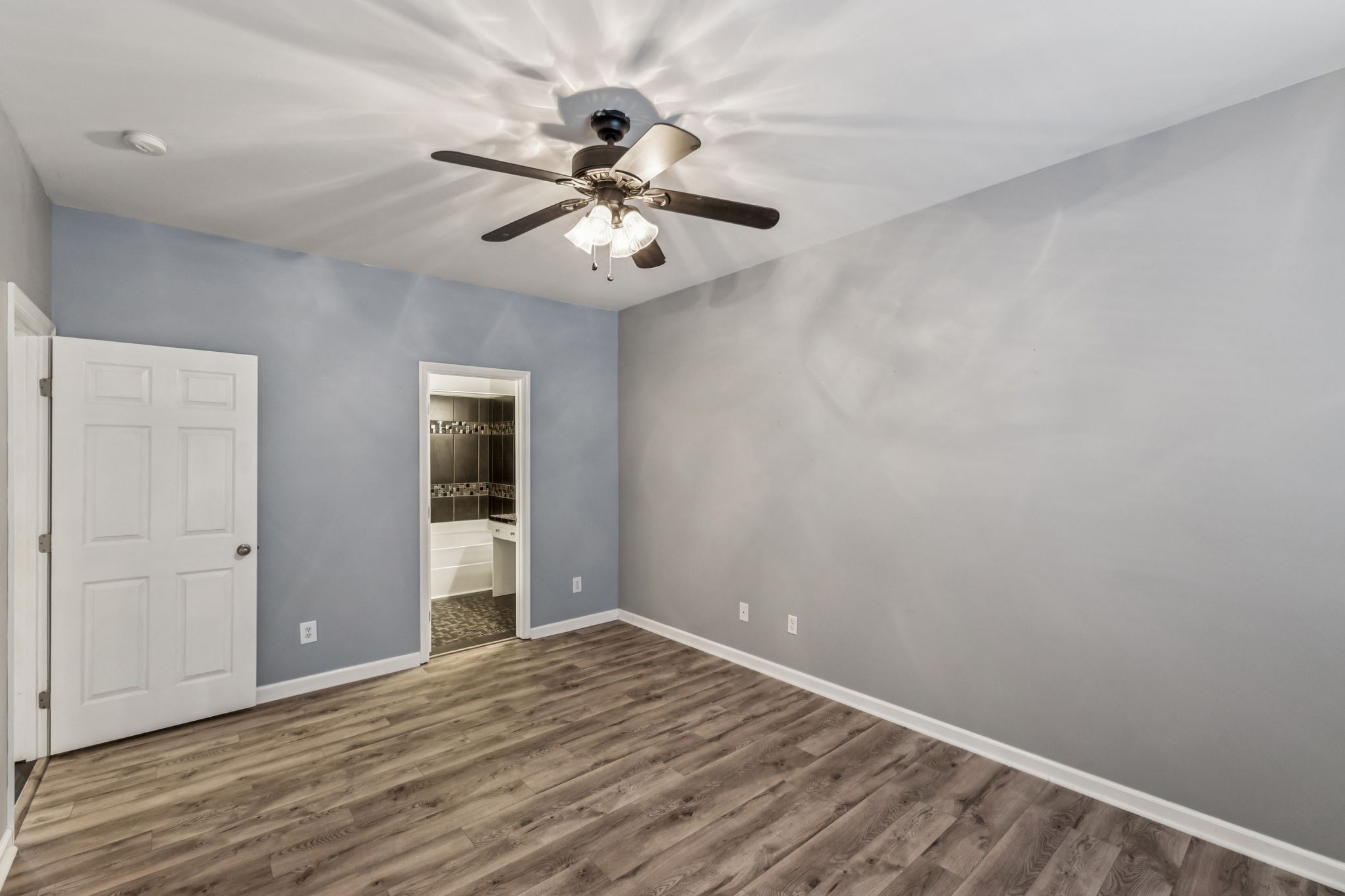 720 Spence Enclave Ln Property Photo 24