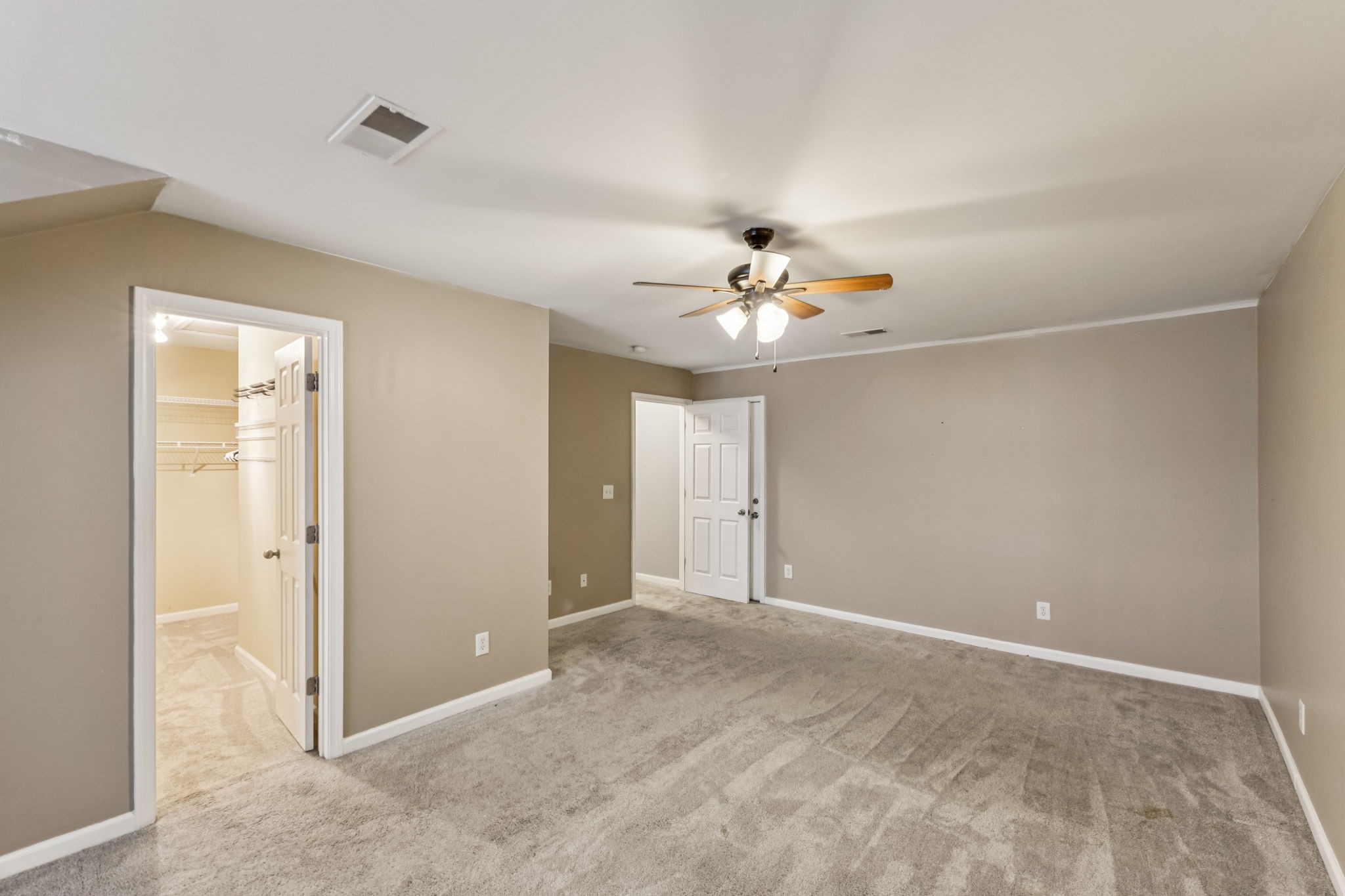 720 Spence Enclave Ln Property Photo 32