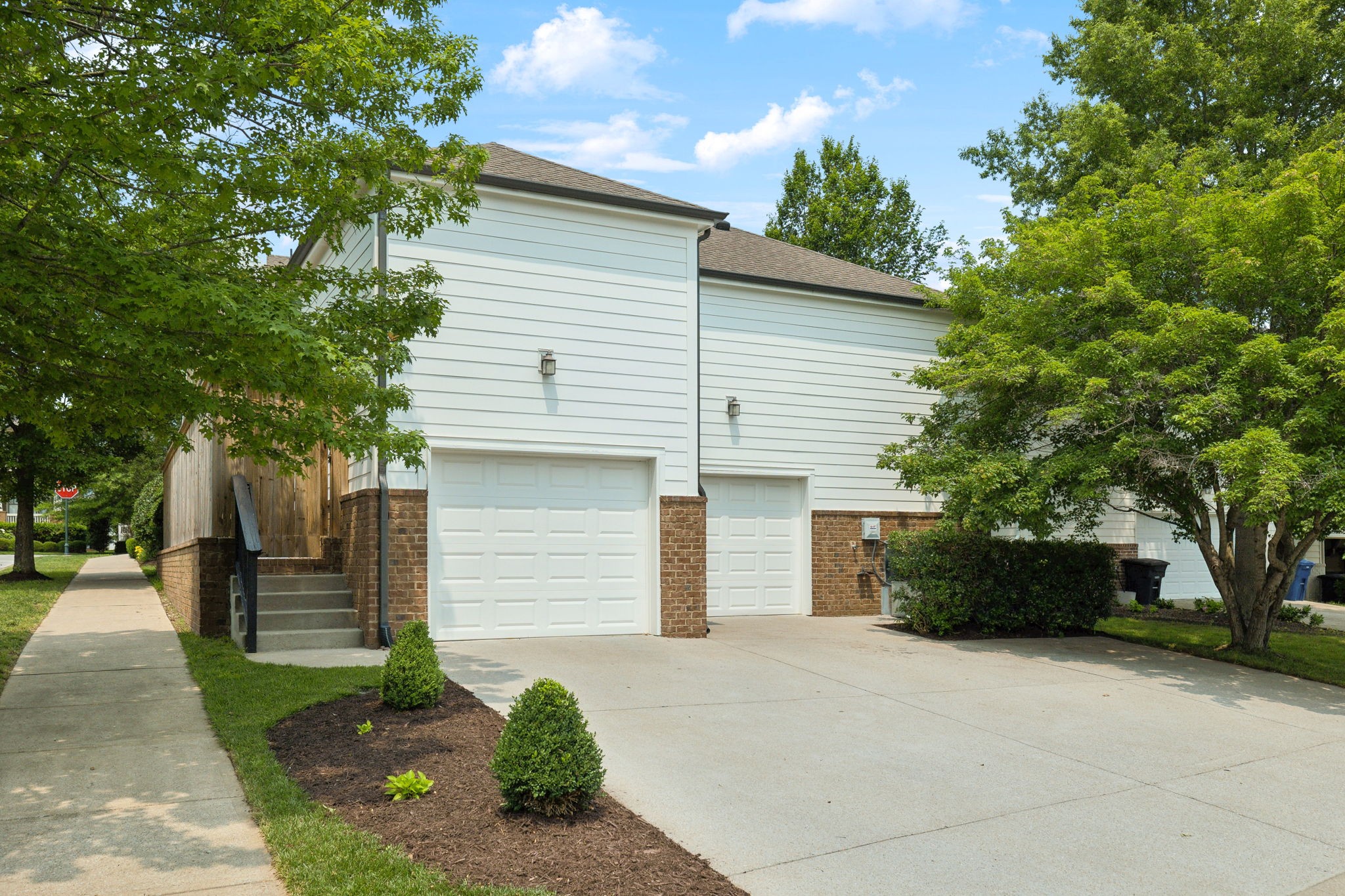 1332 Jewell Ave Property Photo 66
