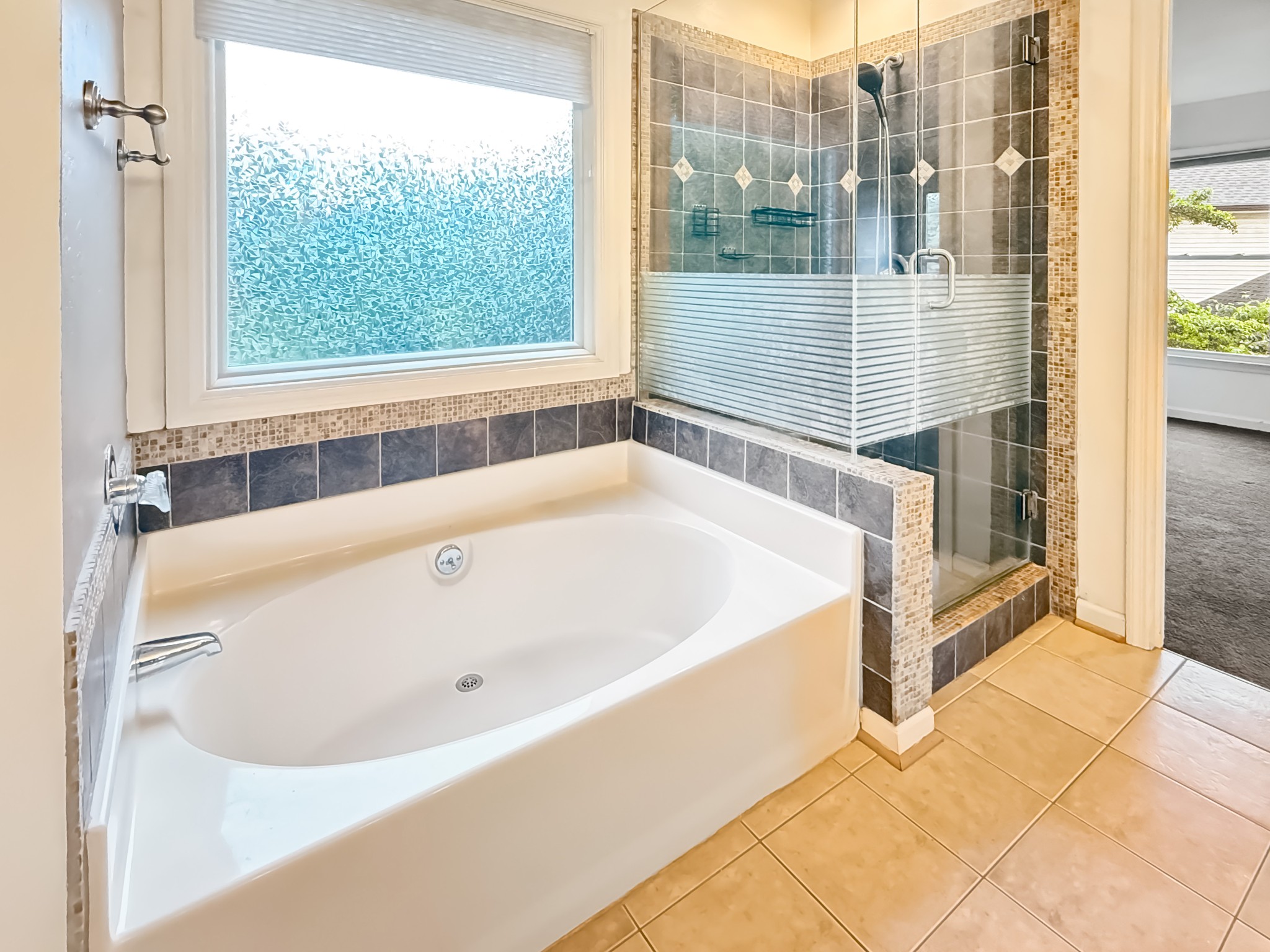 6665 Autumnwood Dr Property Photo 15