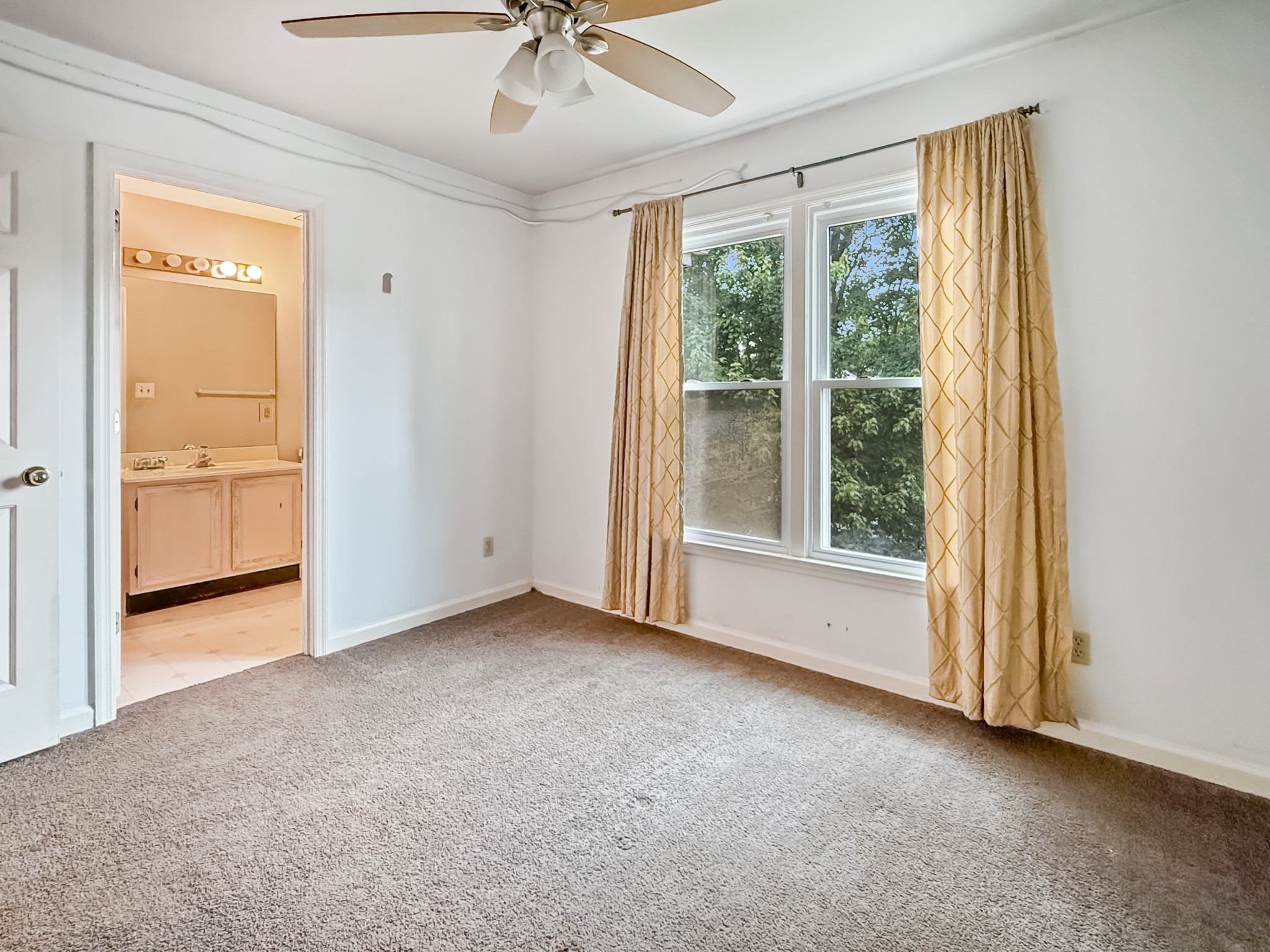 6665 Autumnwood Dr Property Photo 23