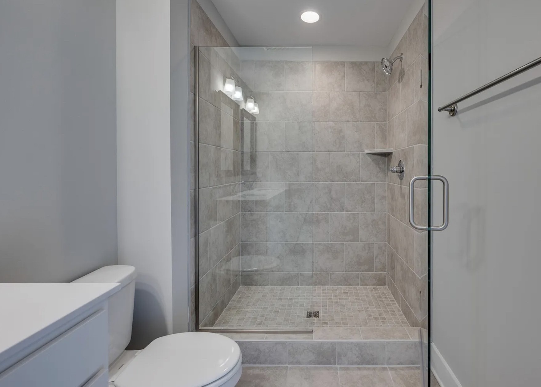 135 Grandstand Blvd Property Photo 21