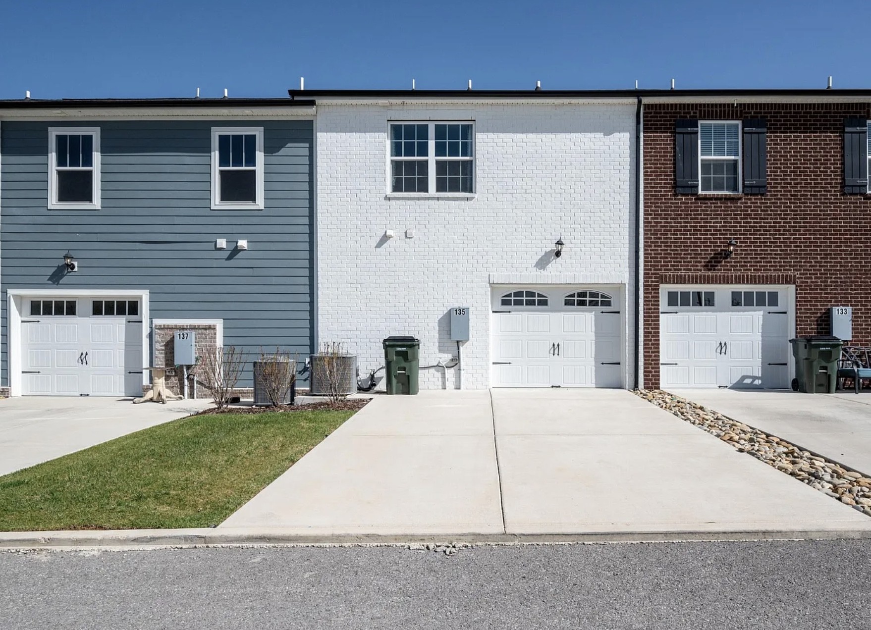 135 Grandstand Blvd Property Photo 25