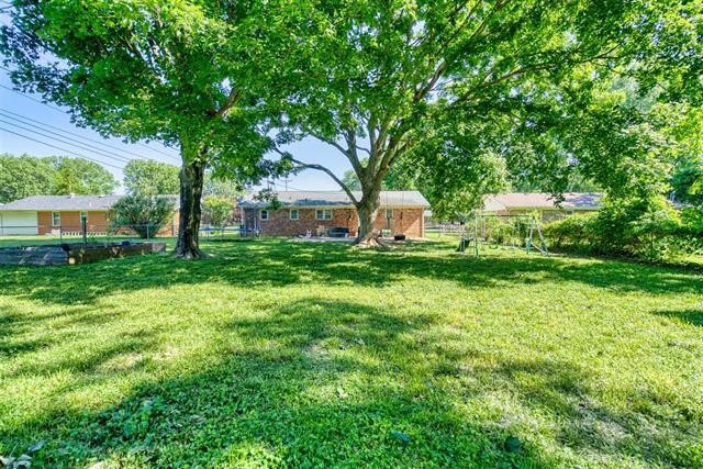 413 Colonial Terrace Property Photo 9