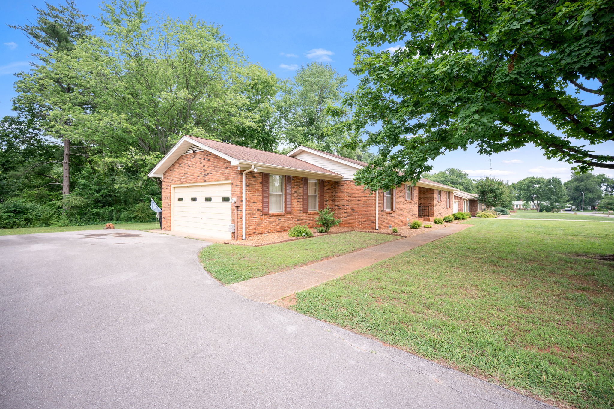 2715 Clearview Ct Property Photo 5