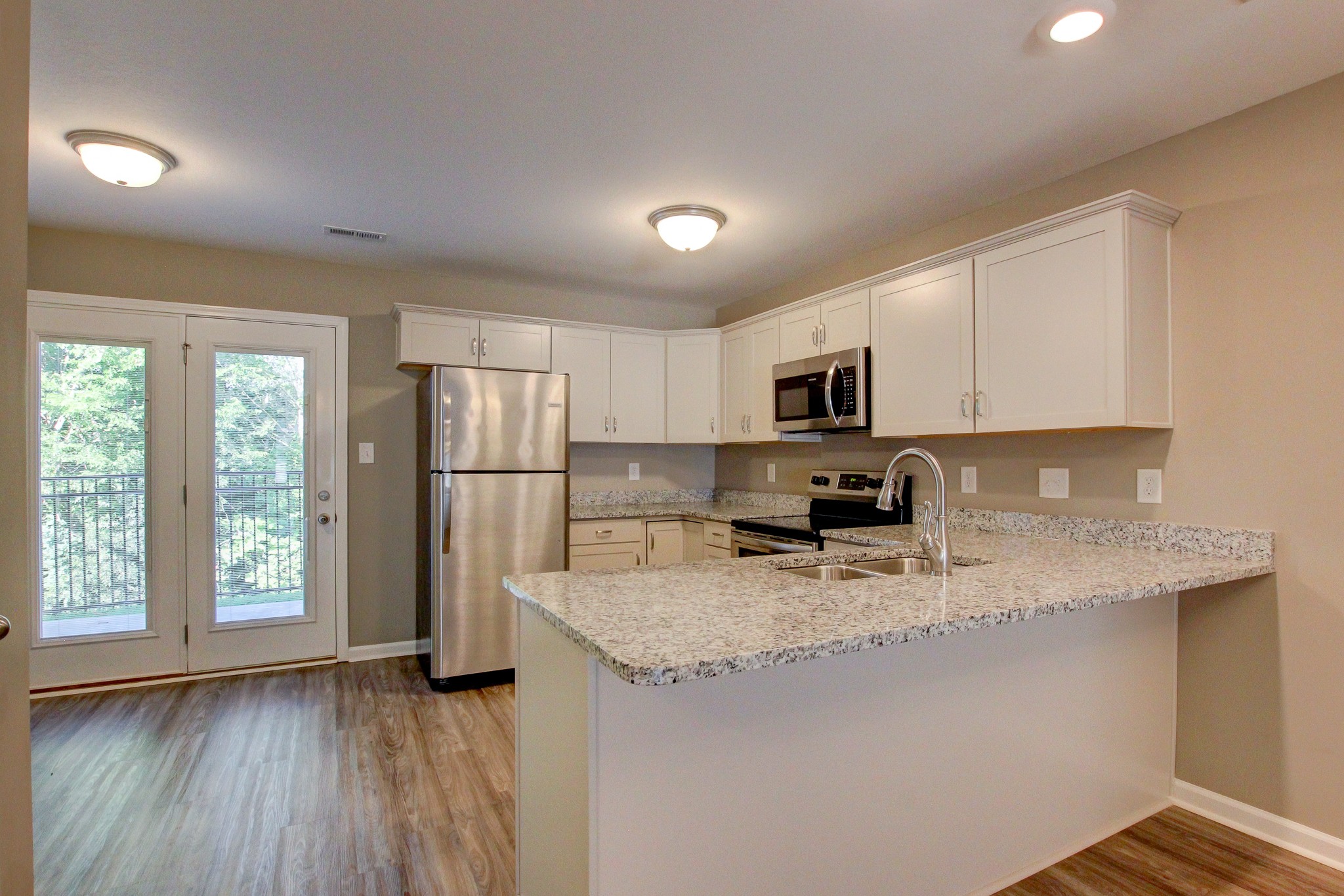 955 Big Sky Dr Property Photo 2