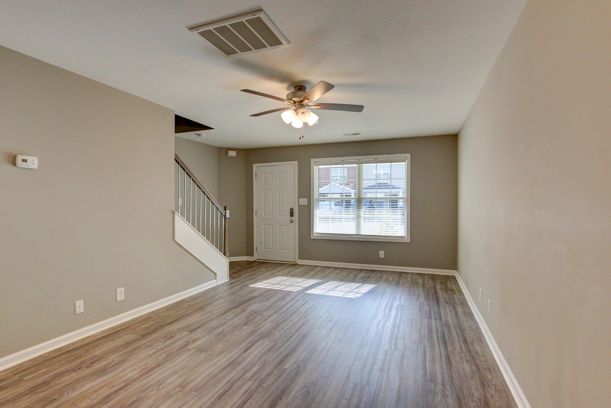 955 Big Sky Dr Property Photo 16