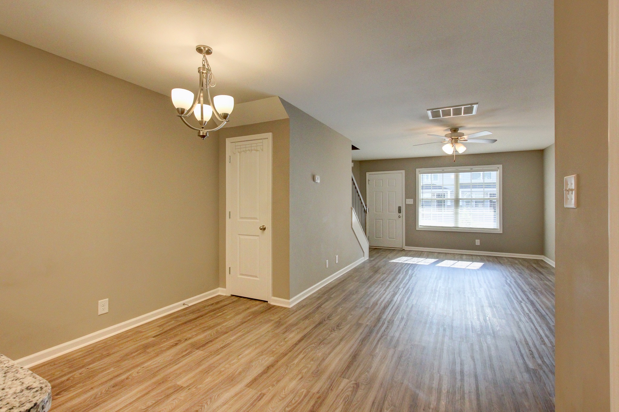 955 Big Sky Dr Property Photo 17