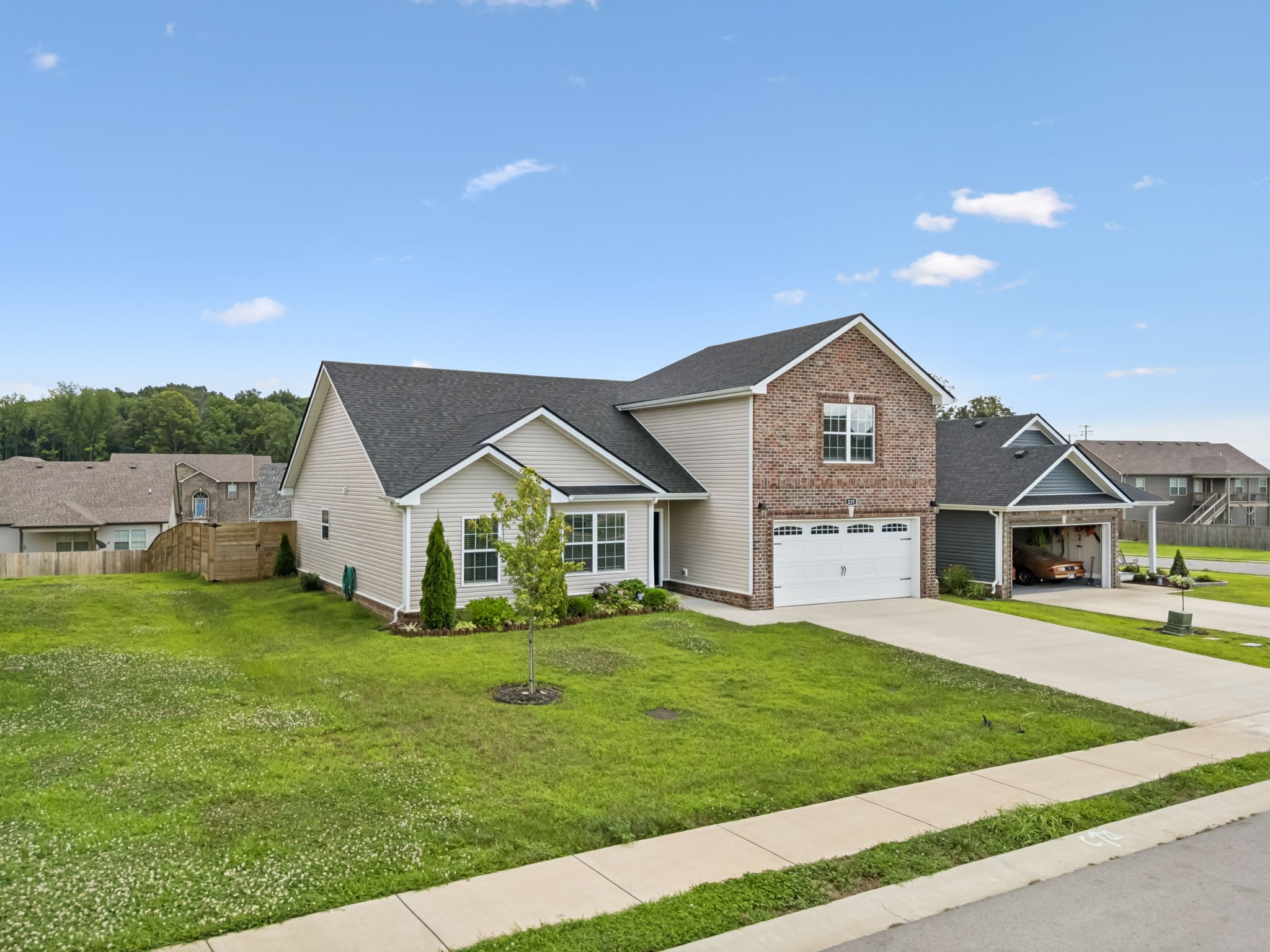 219 Dugger Dr Property Photo 1