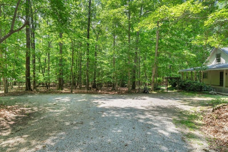 891 Deepwoods Rd Property Photo 5