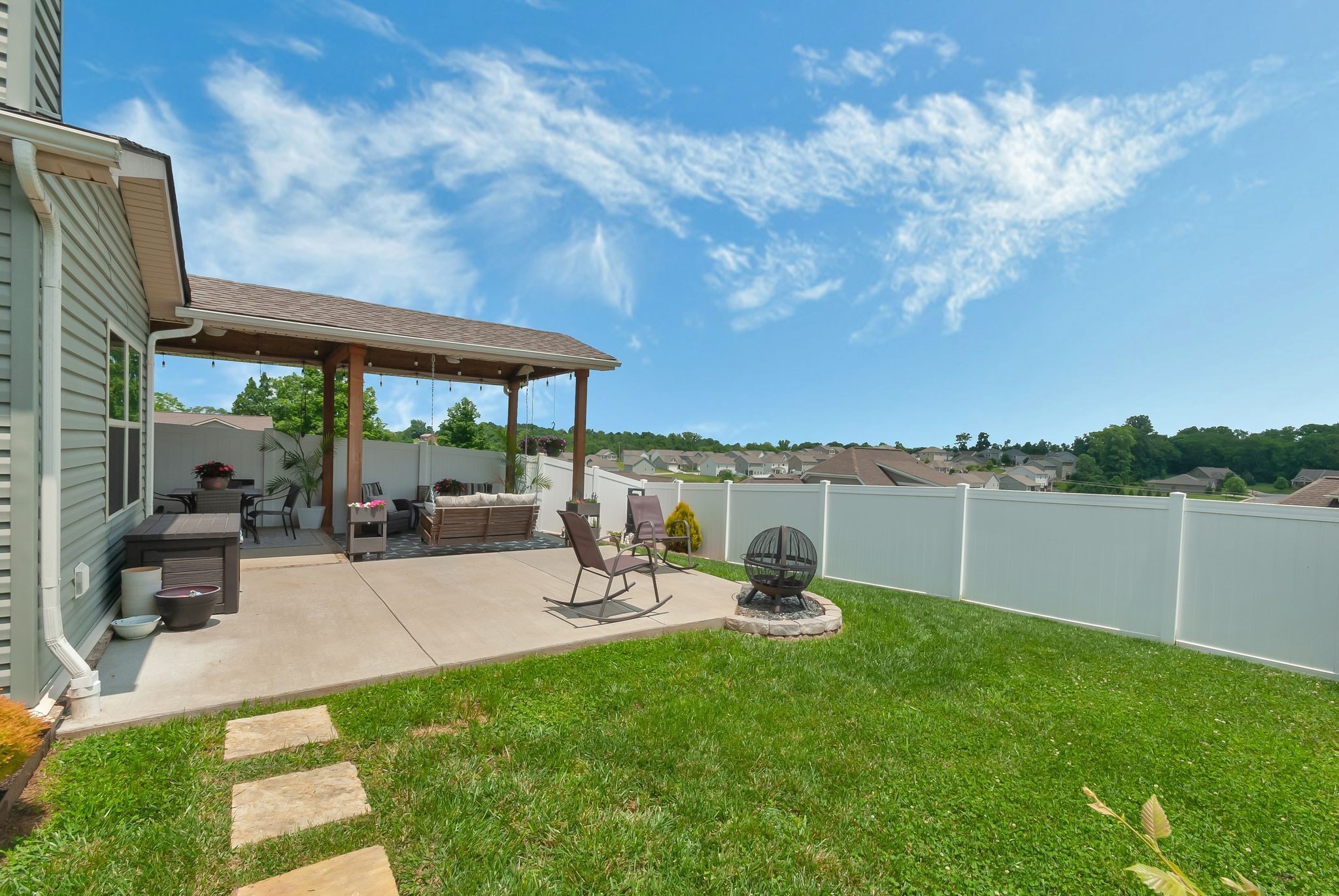 2932 Hen Brook Dr Property Photo 29