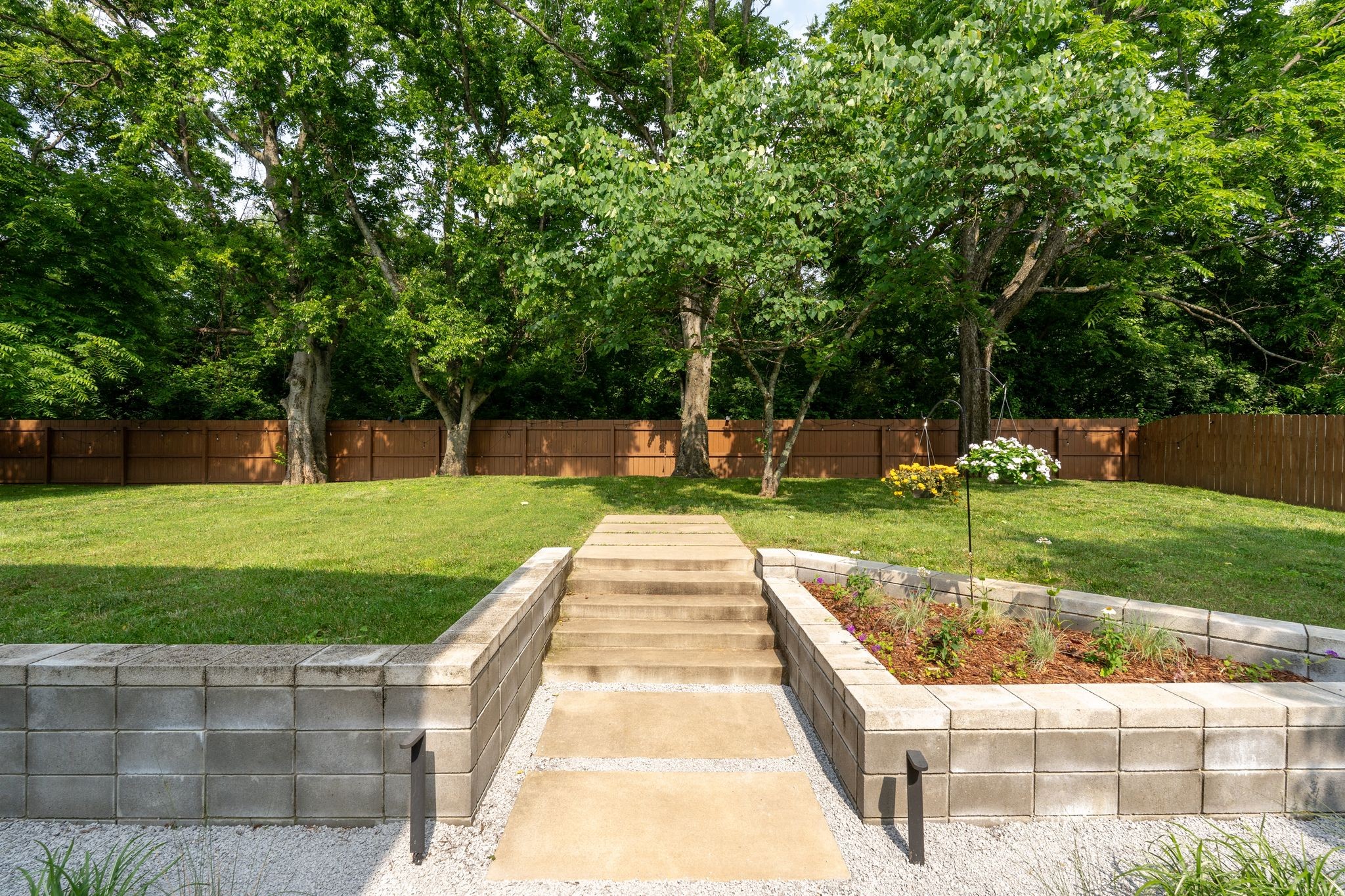 4201 Glynda Dr Property Photo 44