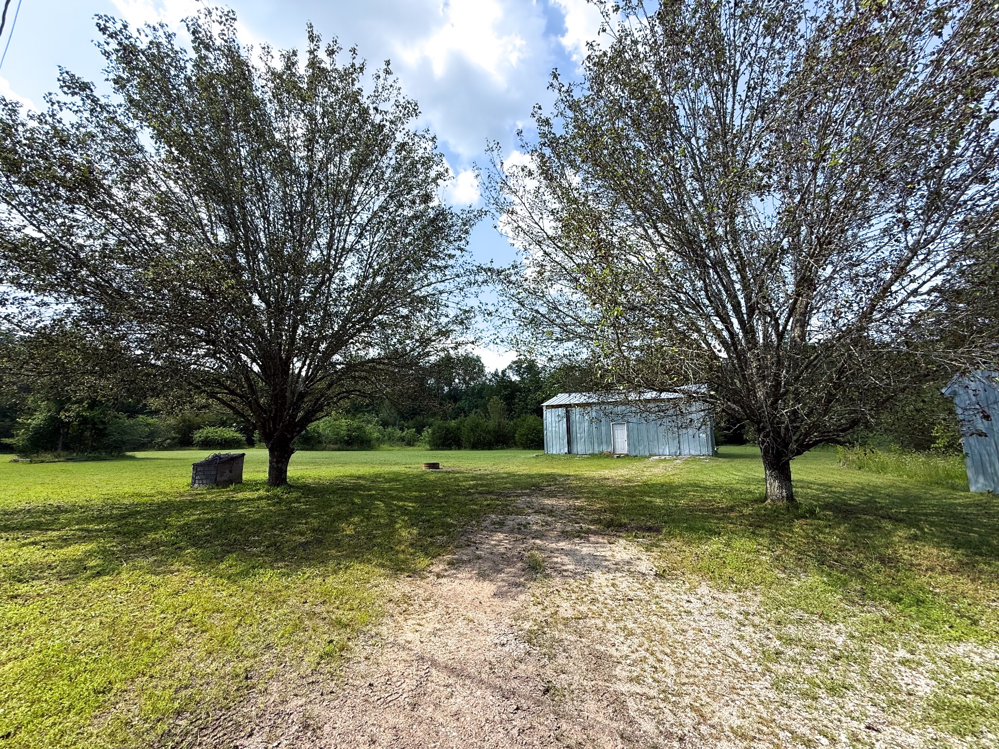 5400 Creek View Rd Property Photo 4