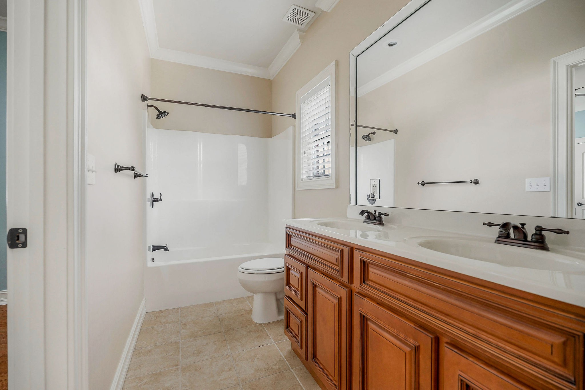 203 Saint Andrews Ct Property Photo 24