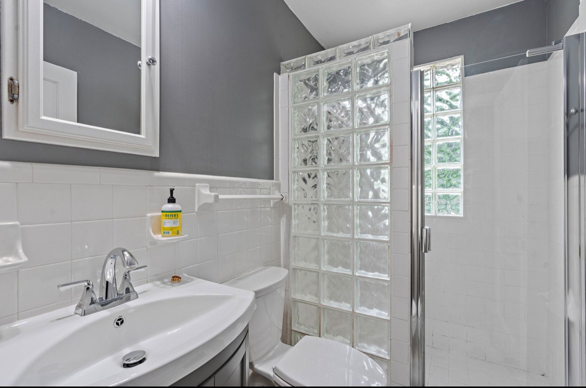 5616 Stoneway Trl Property Photo 17