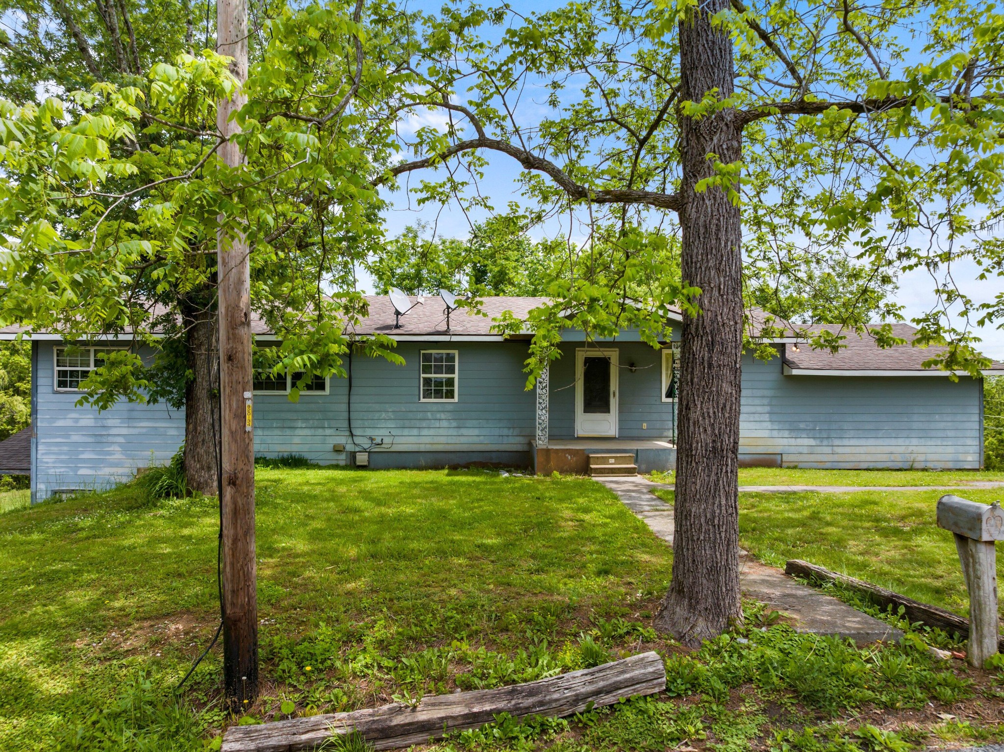 210 Welch Rd Property Photo 2