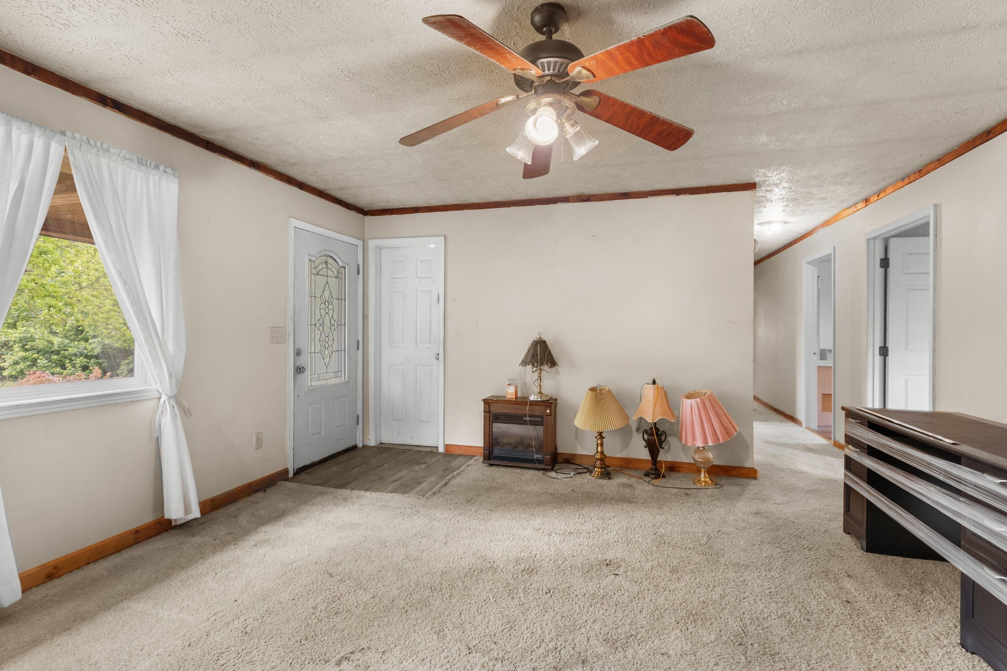 210 Welch Rd Property Photo 9