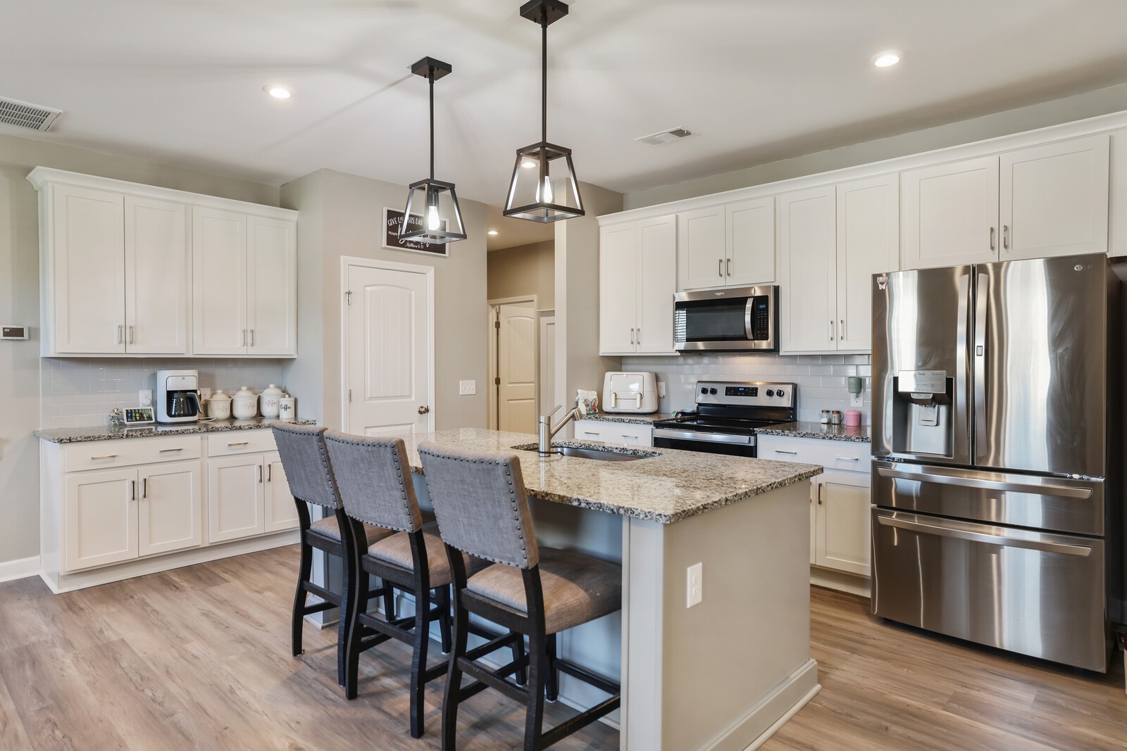 7118 Ivory Way Property Photo 11