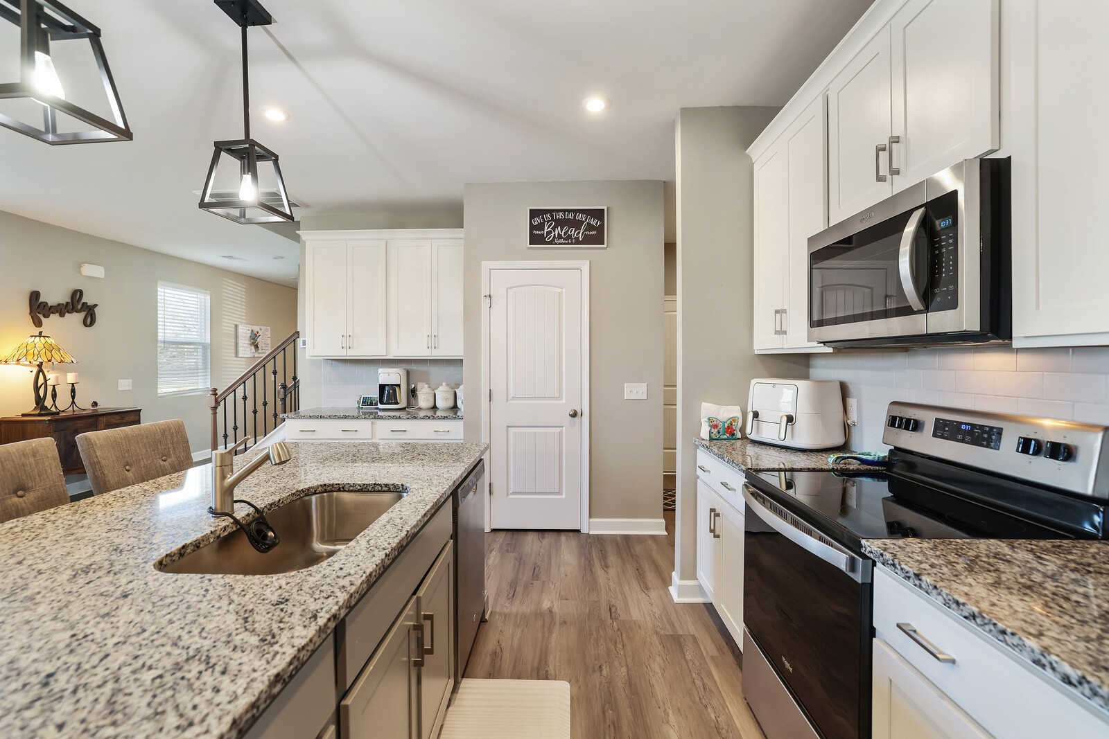 7118 Ivory Way Property Photo 12