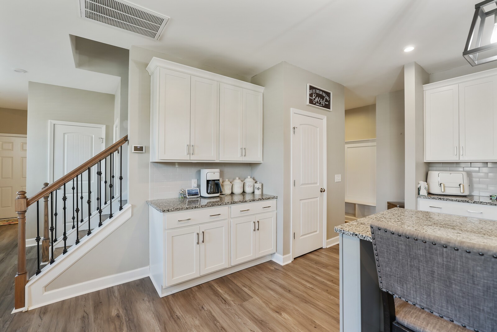 7118 Ivory Way Property Photo 14