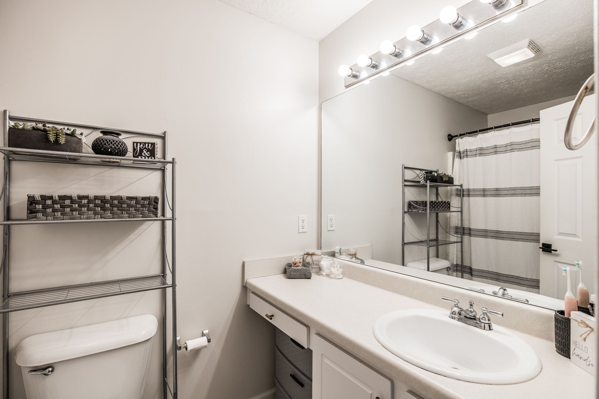 656 Flintlock Ct Property Photo 29