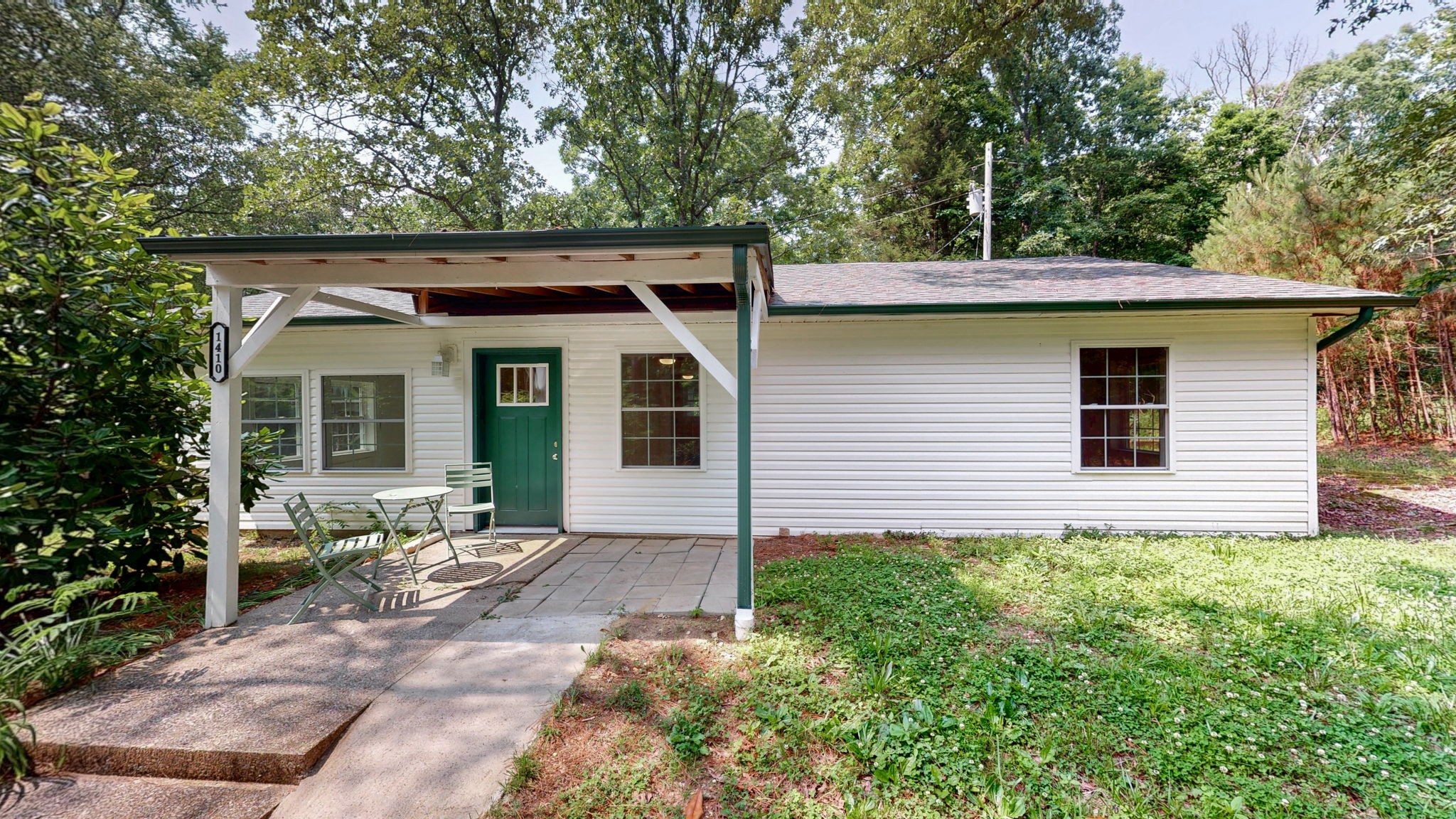 1410 Kline Trl Property Photo 1