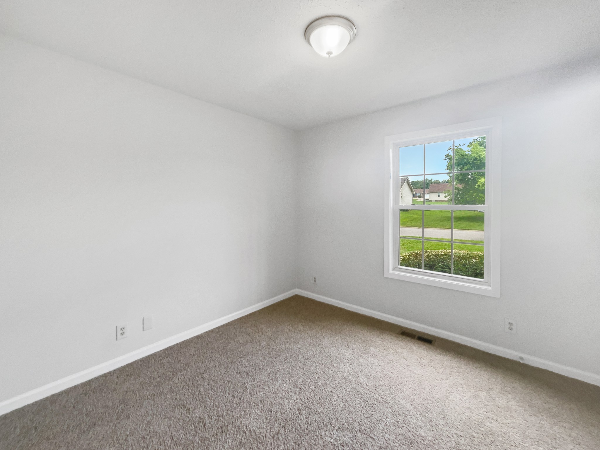 1274 Silver Star Dr Property Photo 11