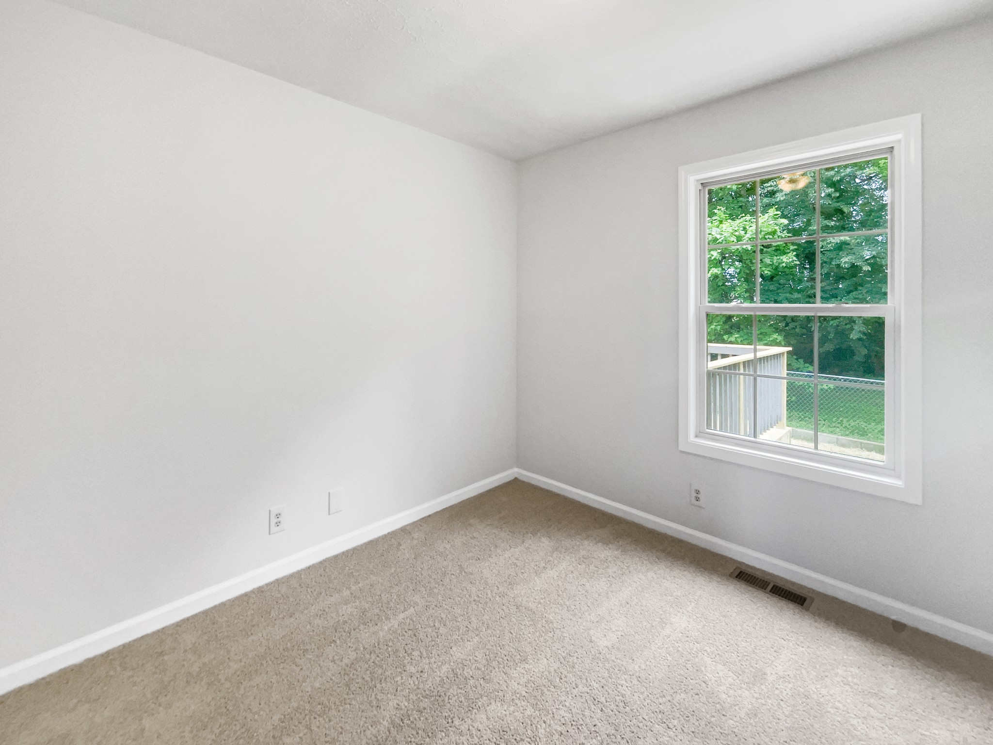 1274 Silver Star Dr Property Photo 15