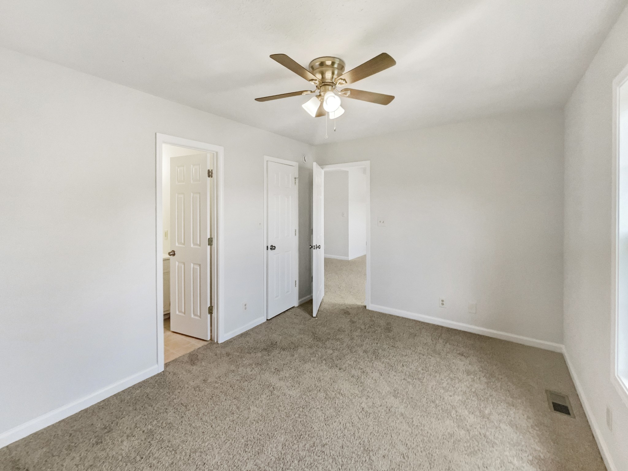 1274 Silver Star Dr Property Photo 17
