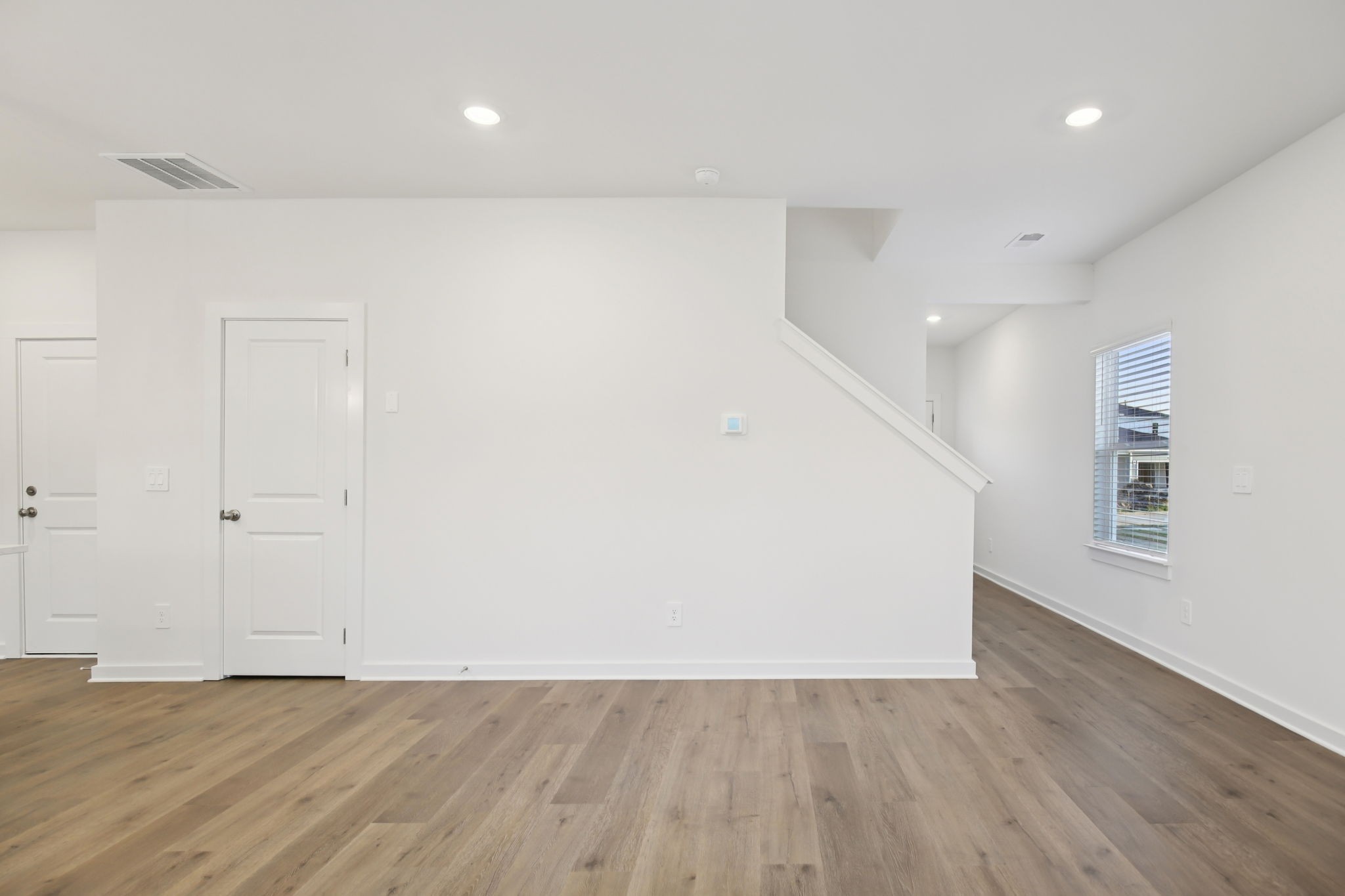 629 Whitetail Court Property Photo 7