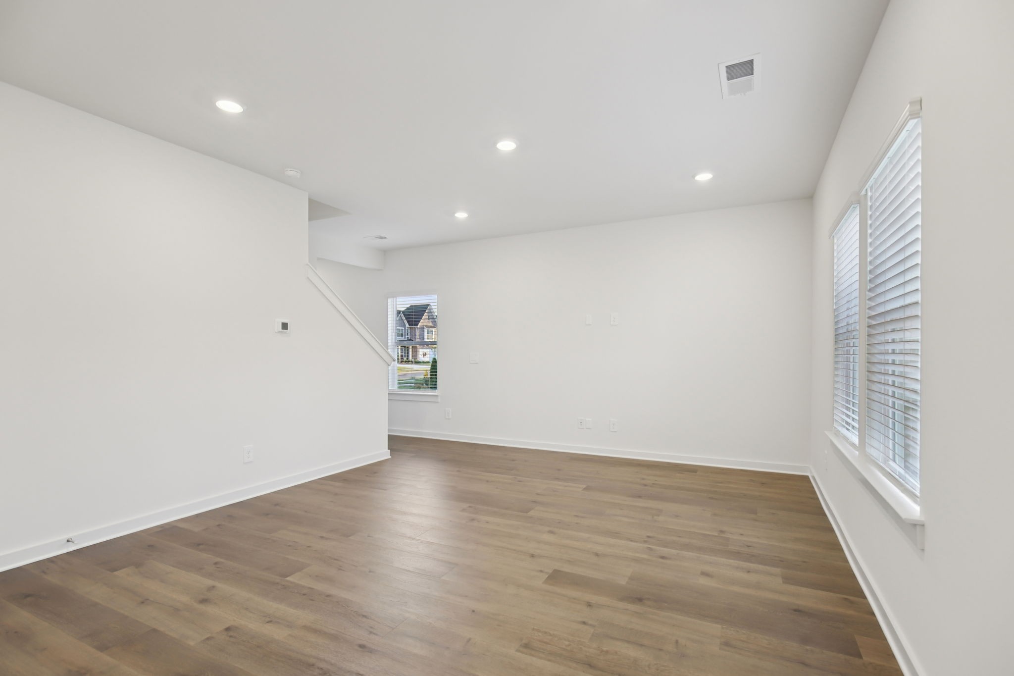 629 Whitetail Court Property Photo 8