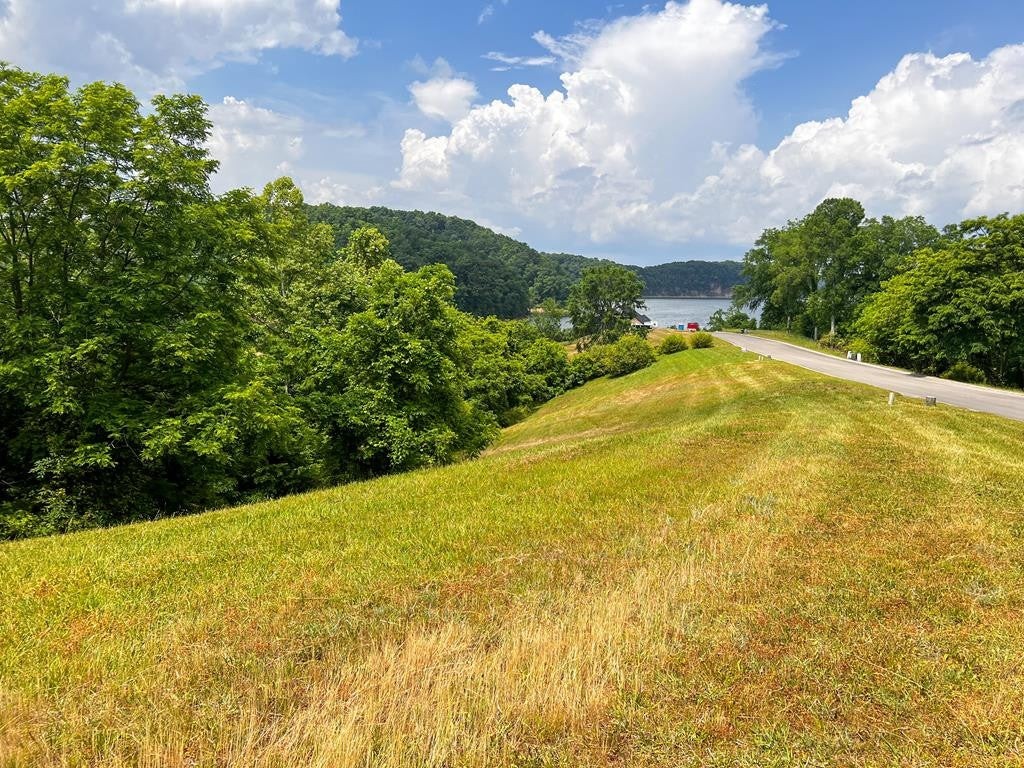 2069 Turners Landing Rd Property Photo 1