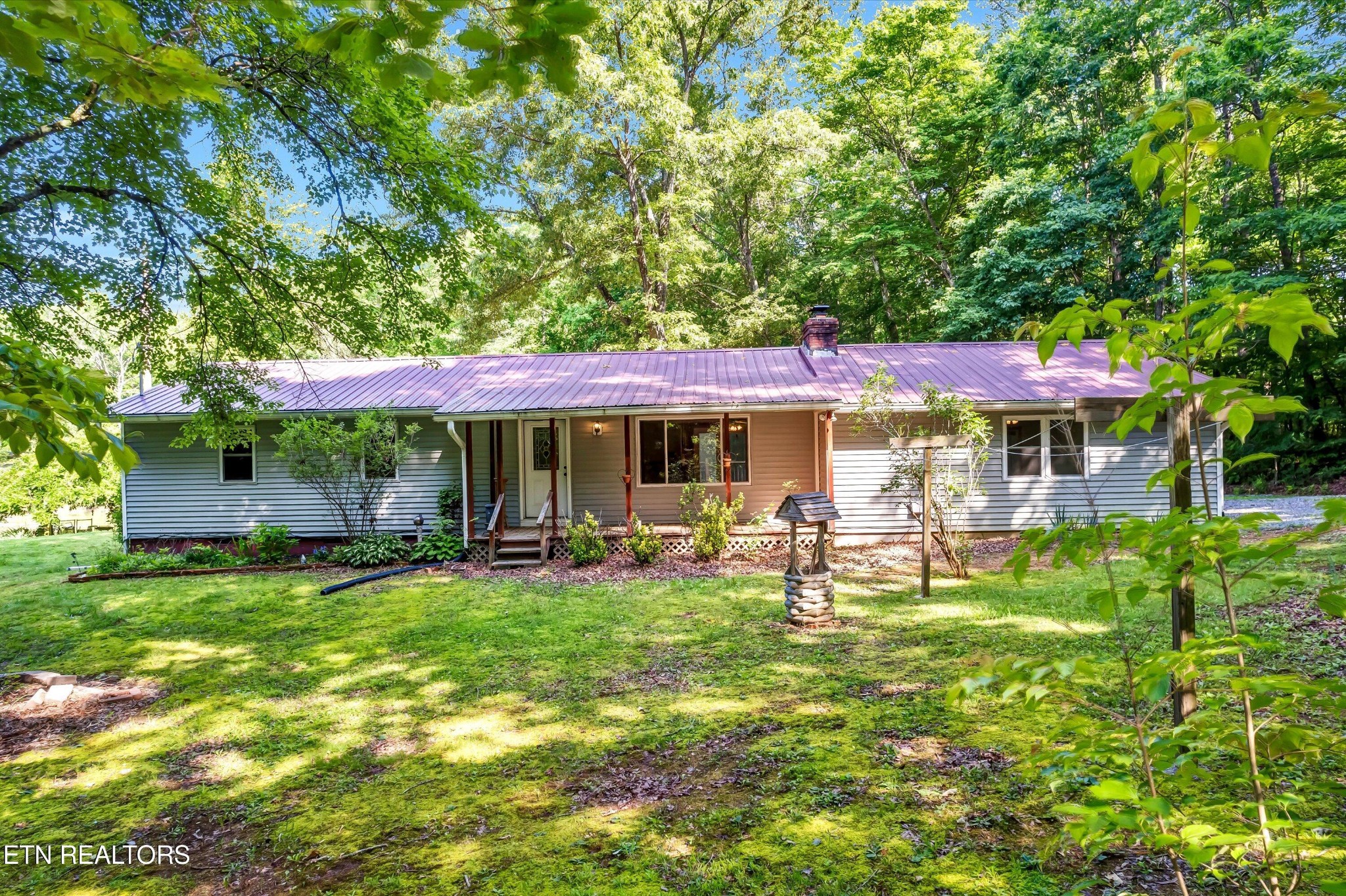 152 Spring Lane Property Photo 1