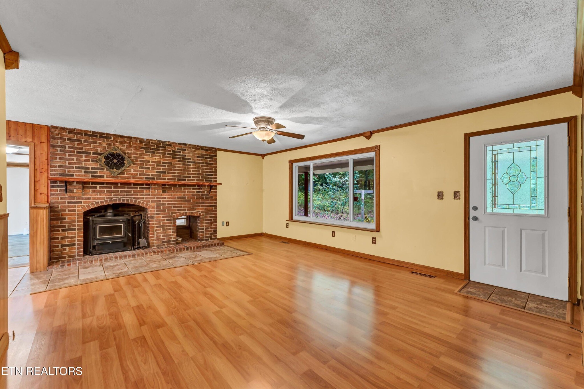 152 Spring Lane Property Photo 8