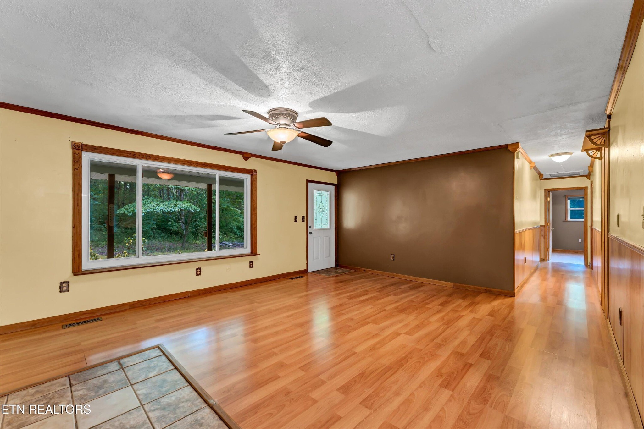 152 Spring Lane Property Photo 9