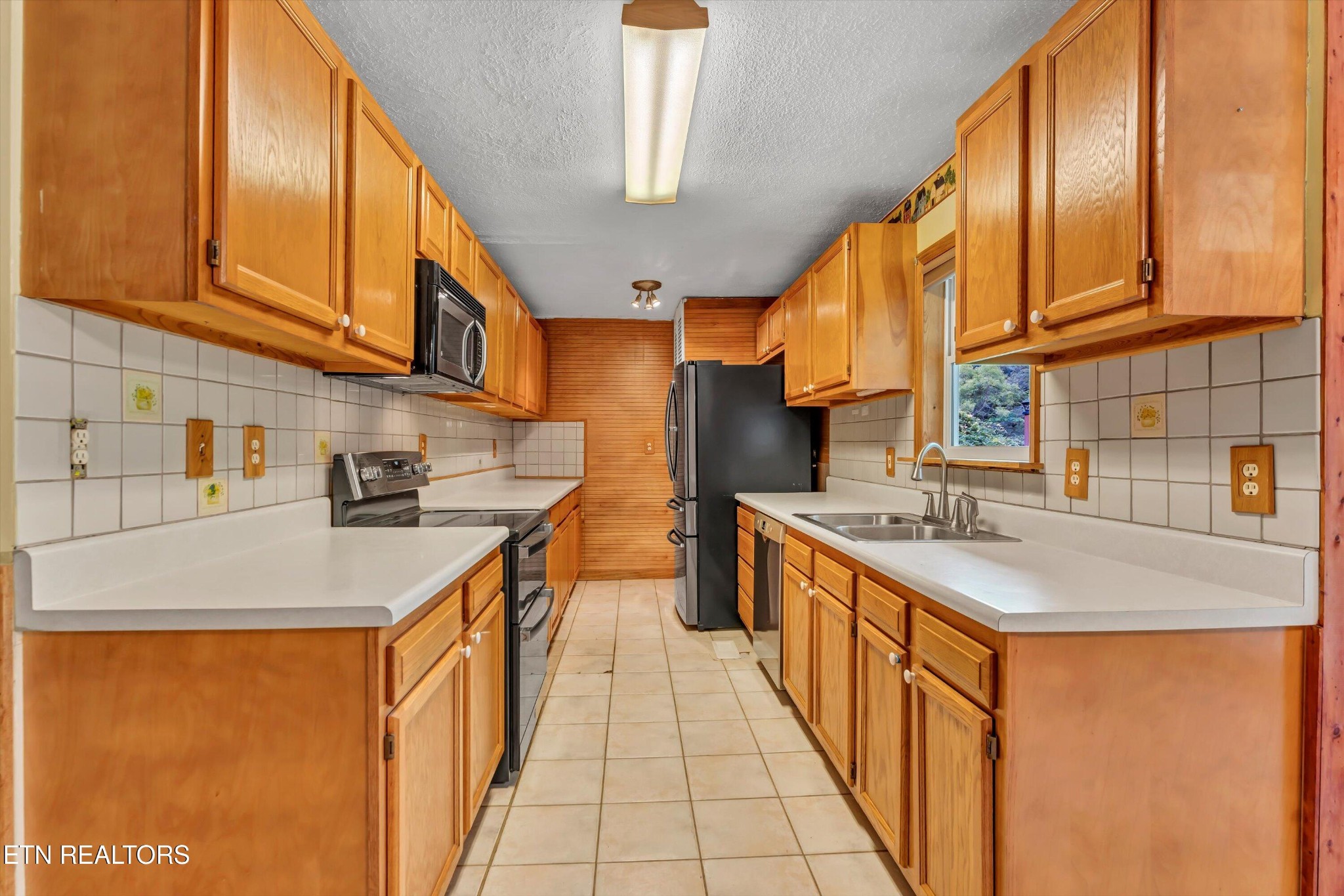 152 Spring Lane Property Photo 13