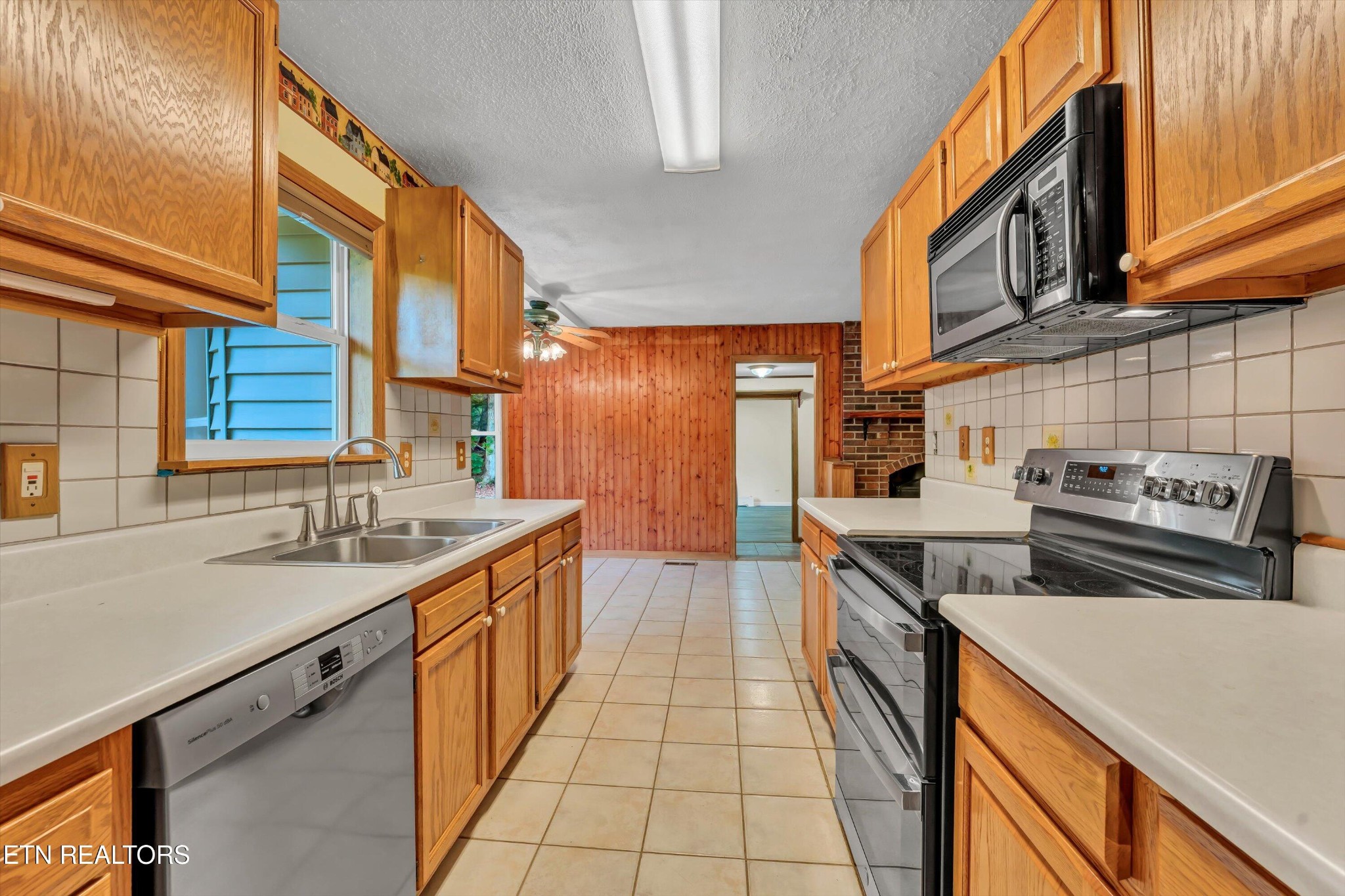 152 Spring Lane Property Photo 14