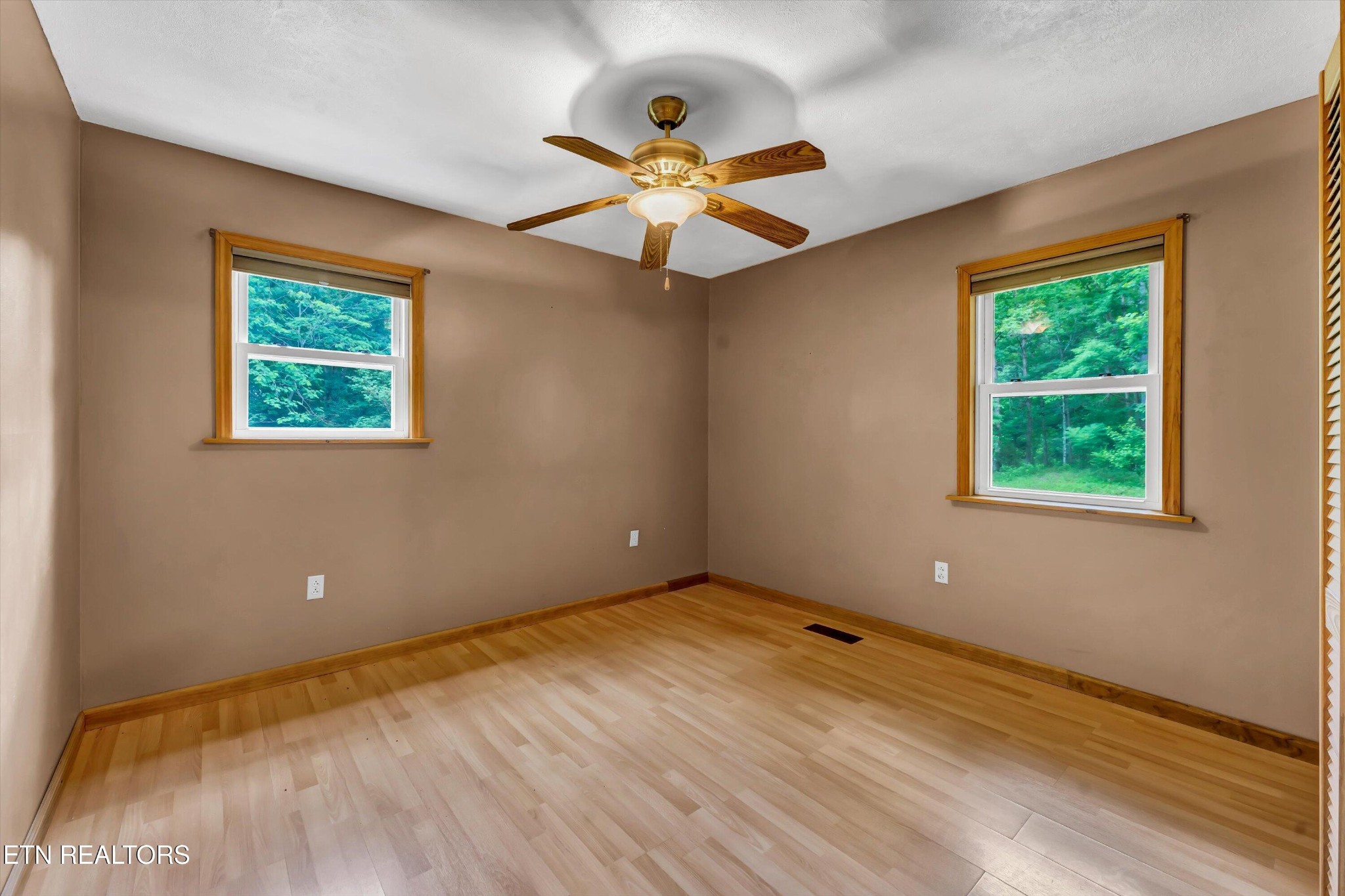 152 Spring Lane Property Photo 24