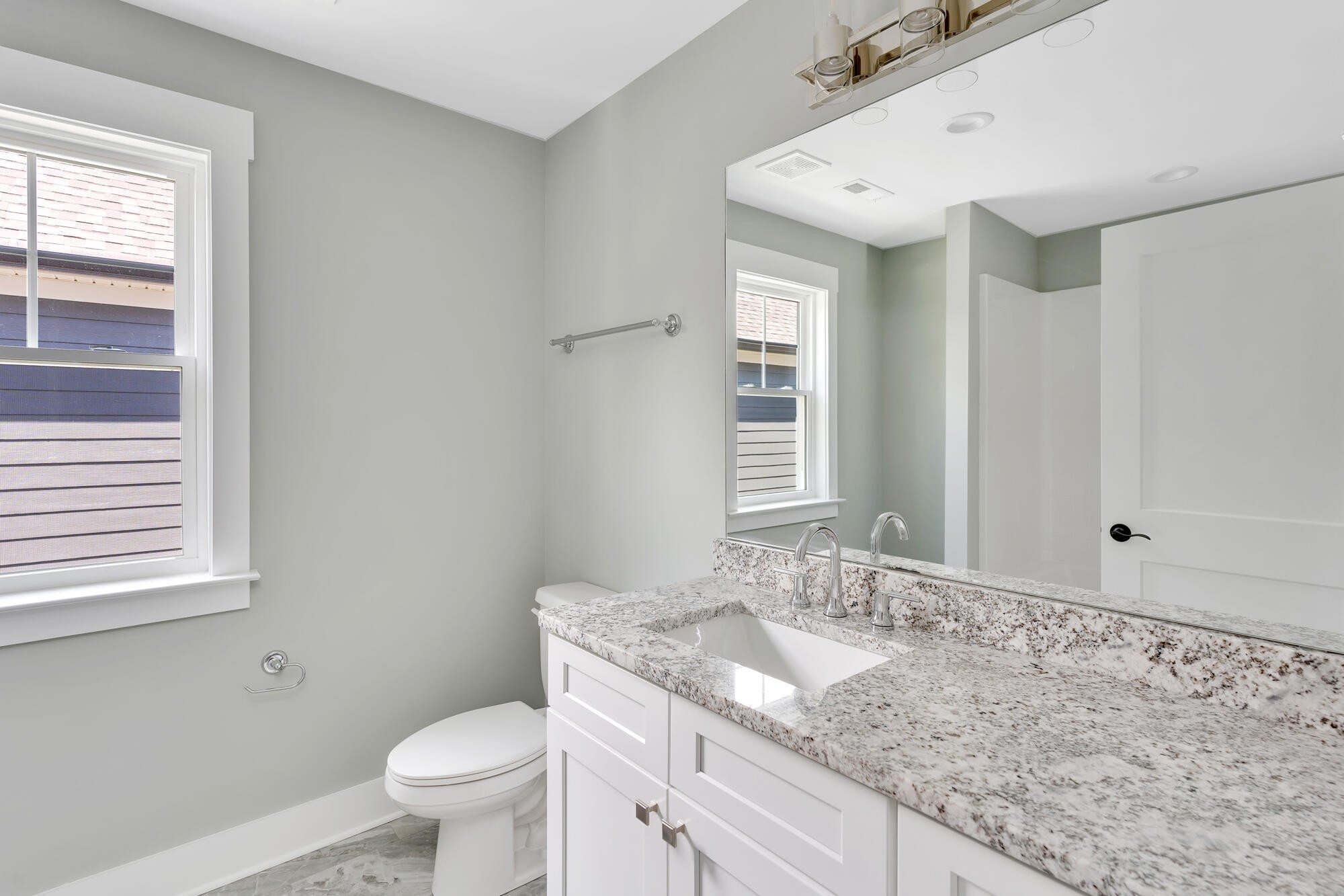 1305 Thomas Avenue Property Photo 27