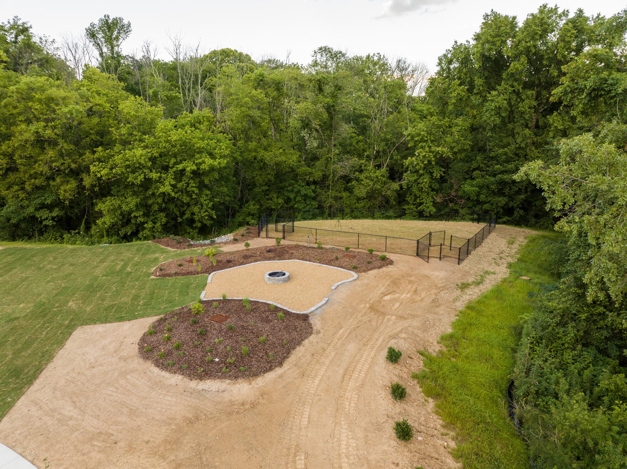 1305 Thomas Avenue Property Photo 32