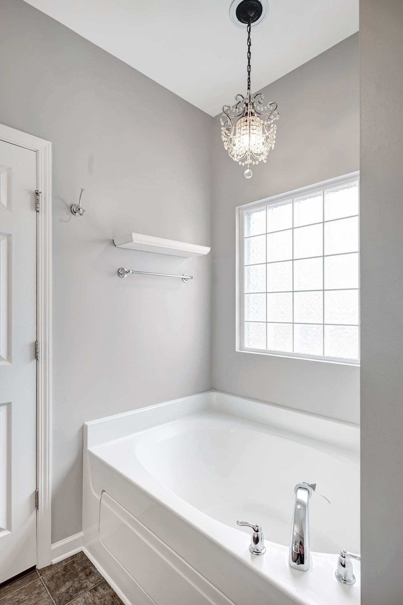 4047 Locerbie Cir Property Photo 11