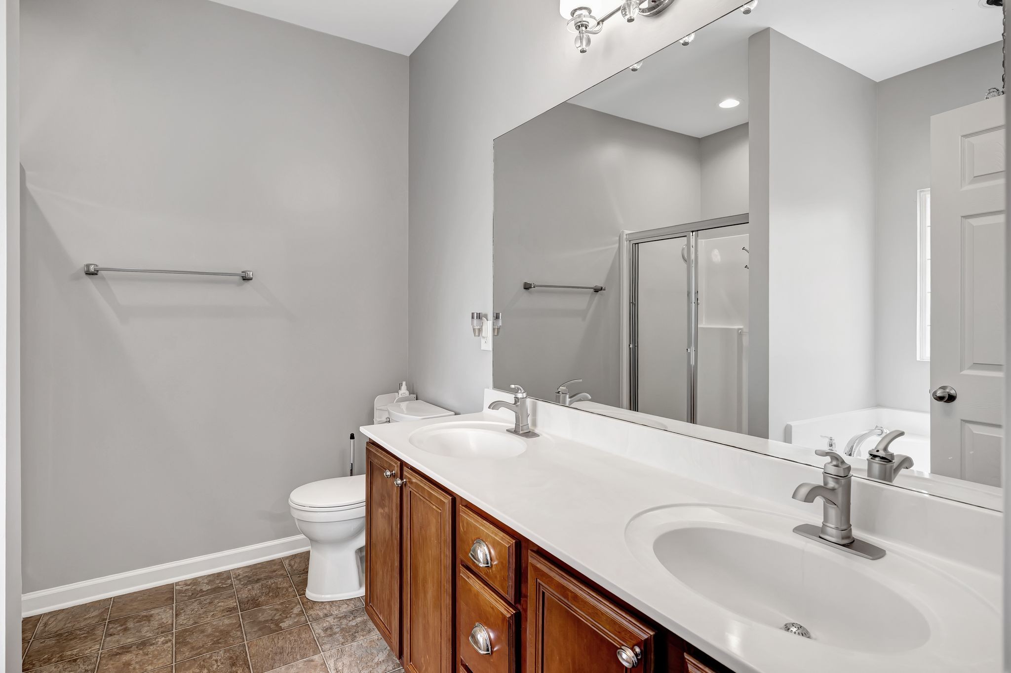 4047 Locerbie Cir Property Photo 12