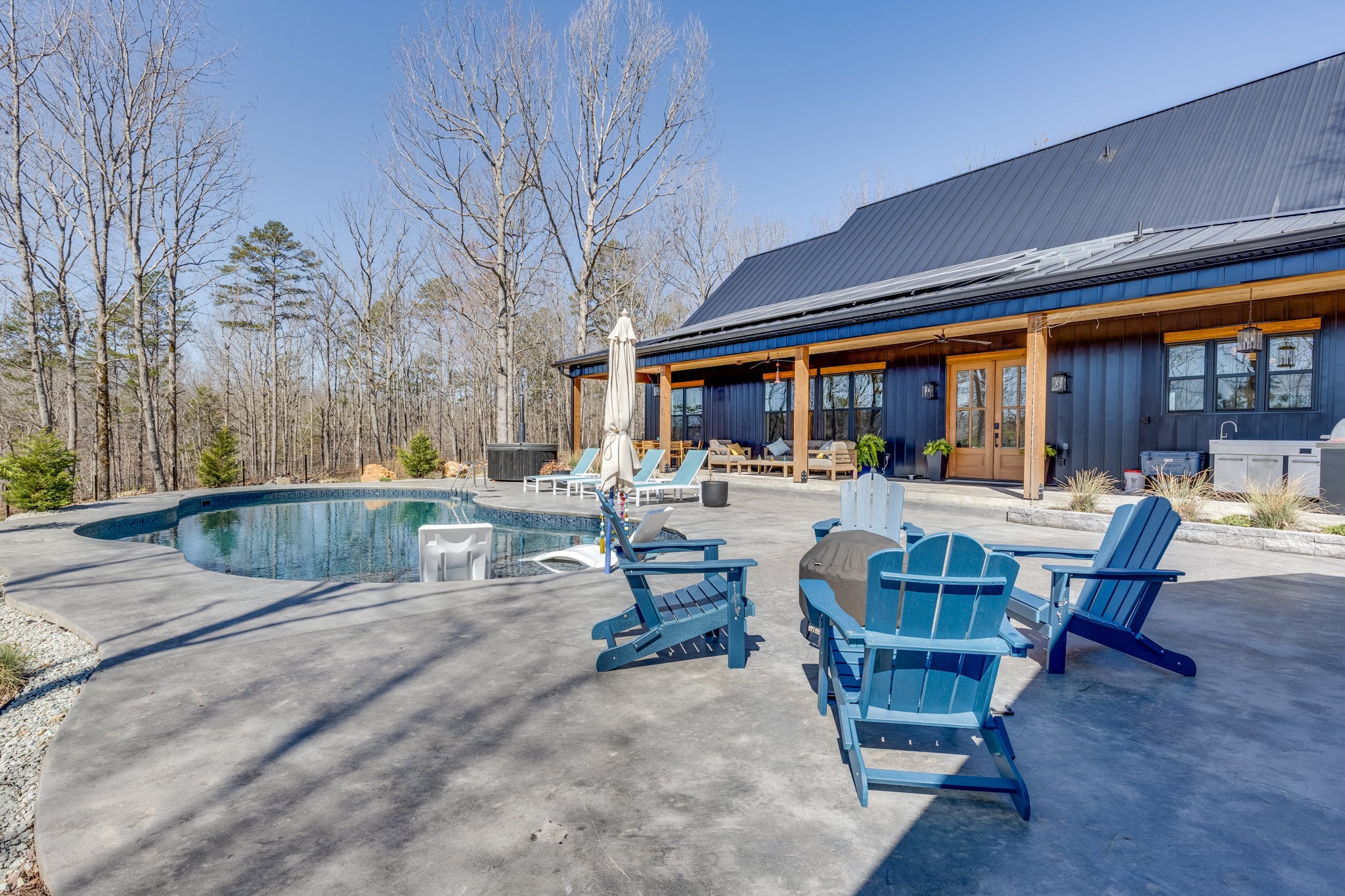 639 Piney Creek Rd Property Photo 12