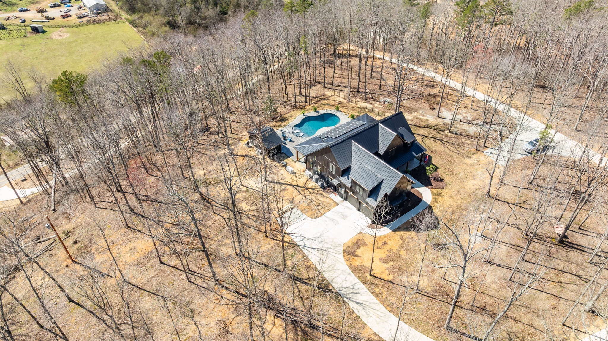 639 Piney Creek Rd Property Photo 20