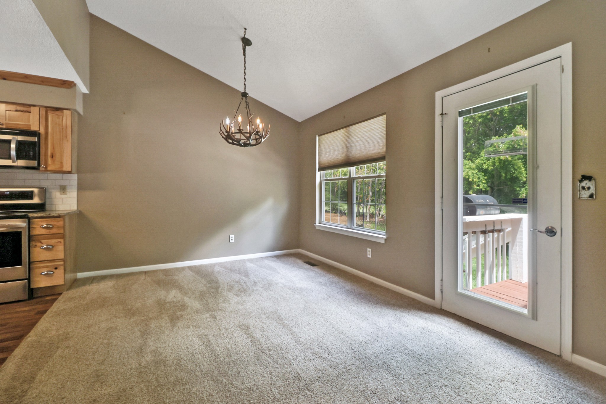 104 Minetta Dr Property Photo 9