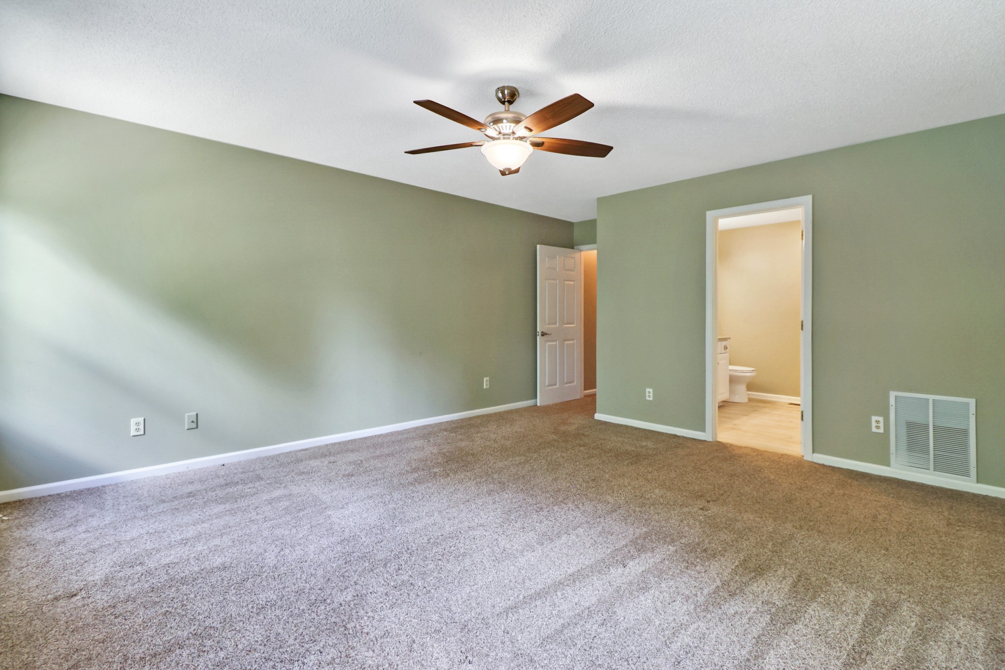 104 Minetta Dr Property Photo 15