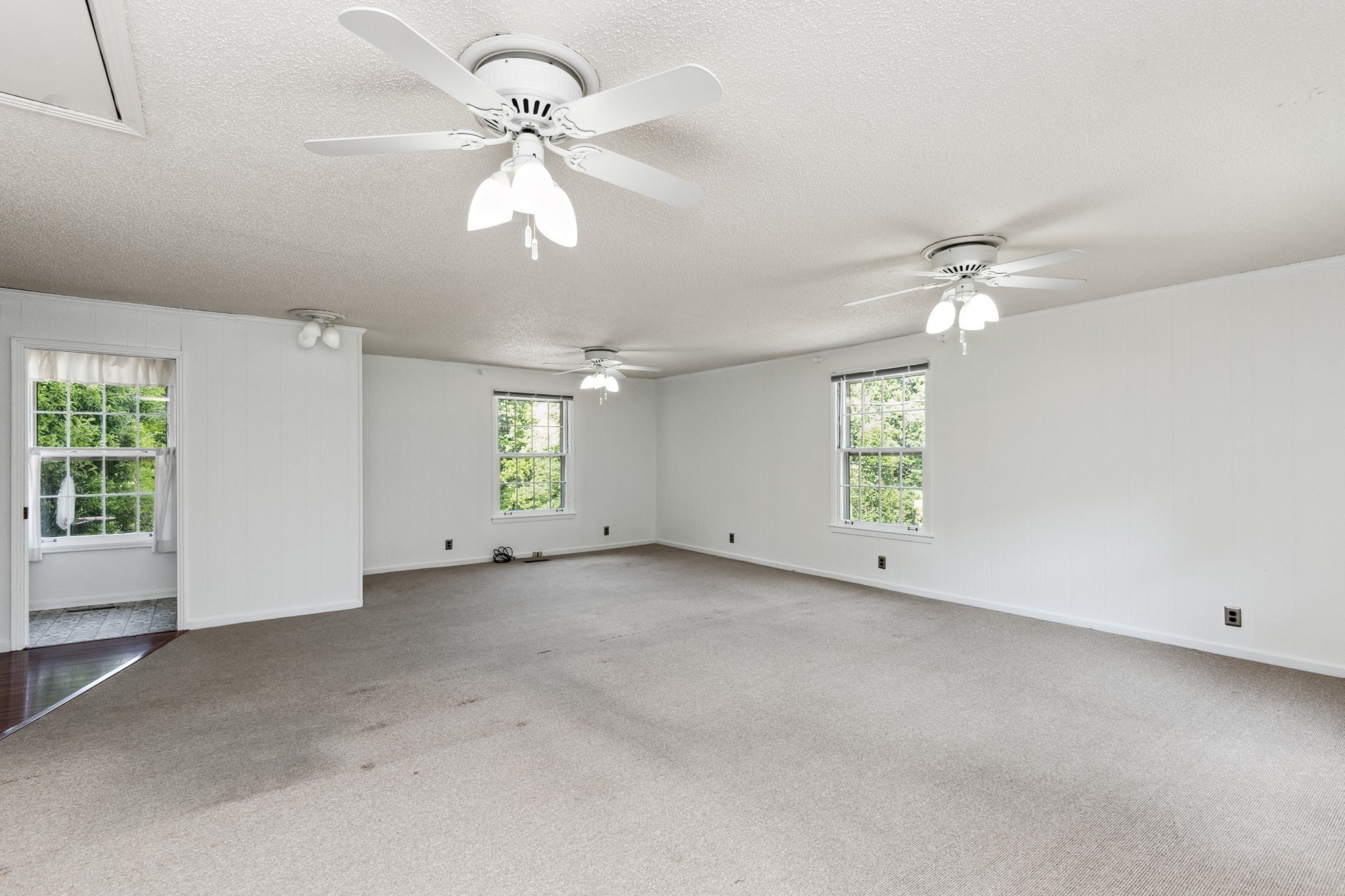 1008 Highland Rd Property Photo 20